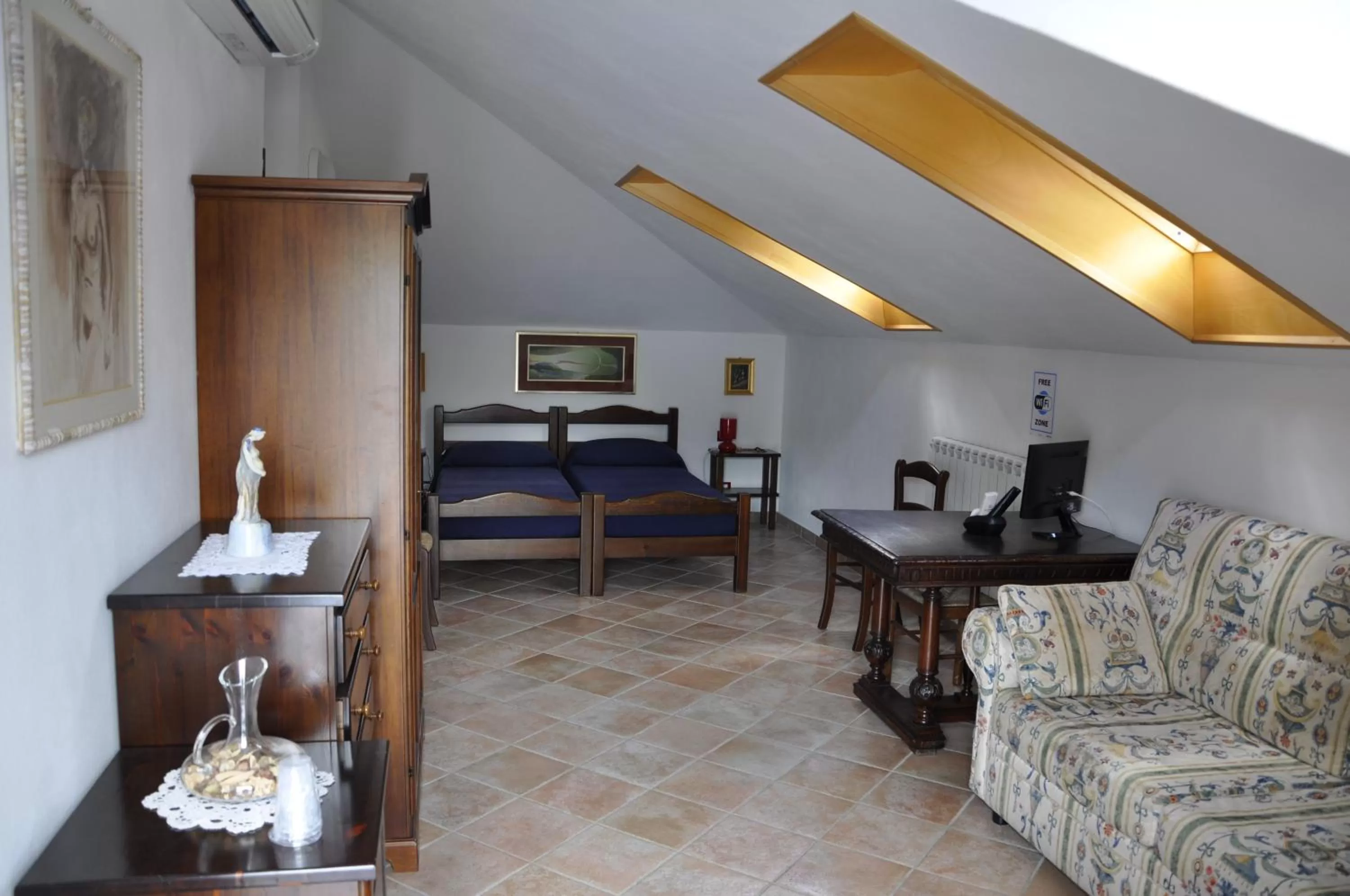 Bed in Bed & Breakfast 4U PARCHEGGIO INTERNO