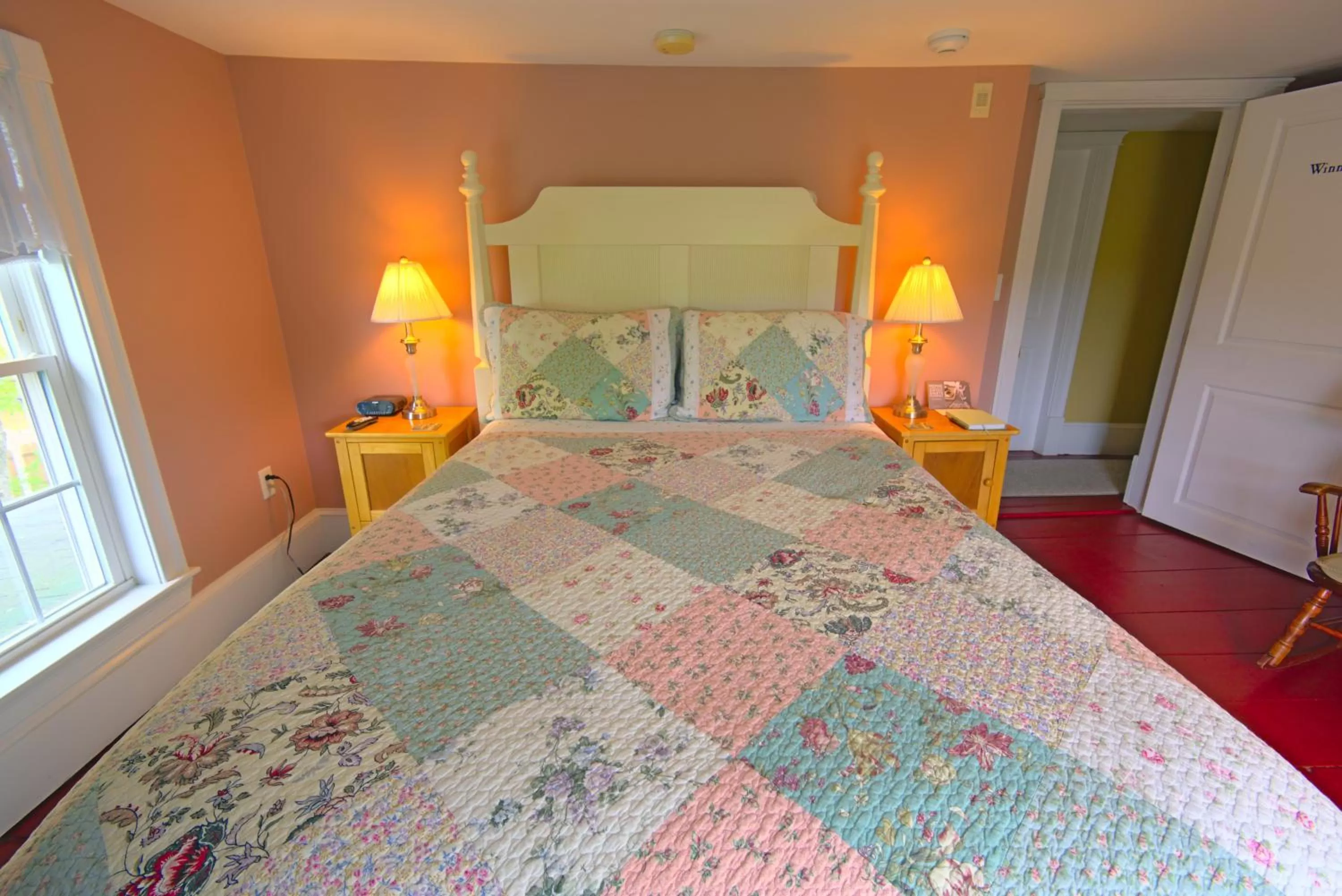 Bedroom, Bed in Ballard House Inn