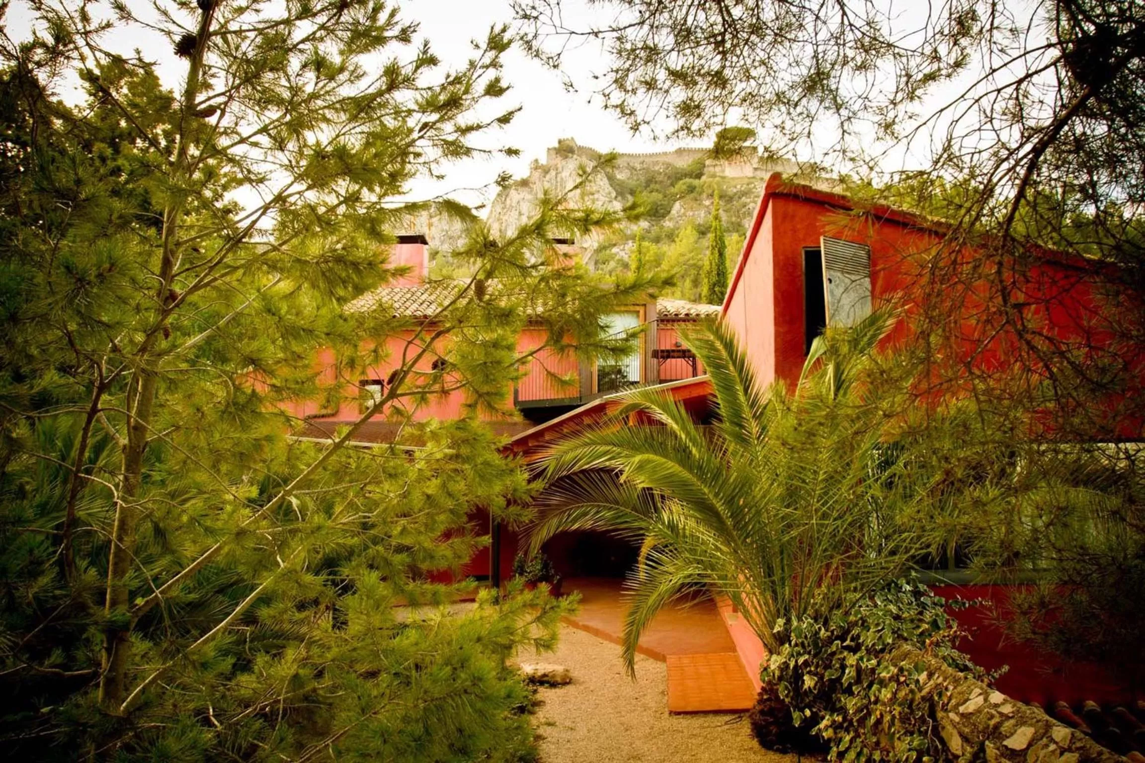 Property building in Mont-Sant