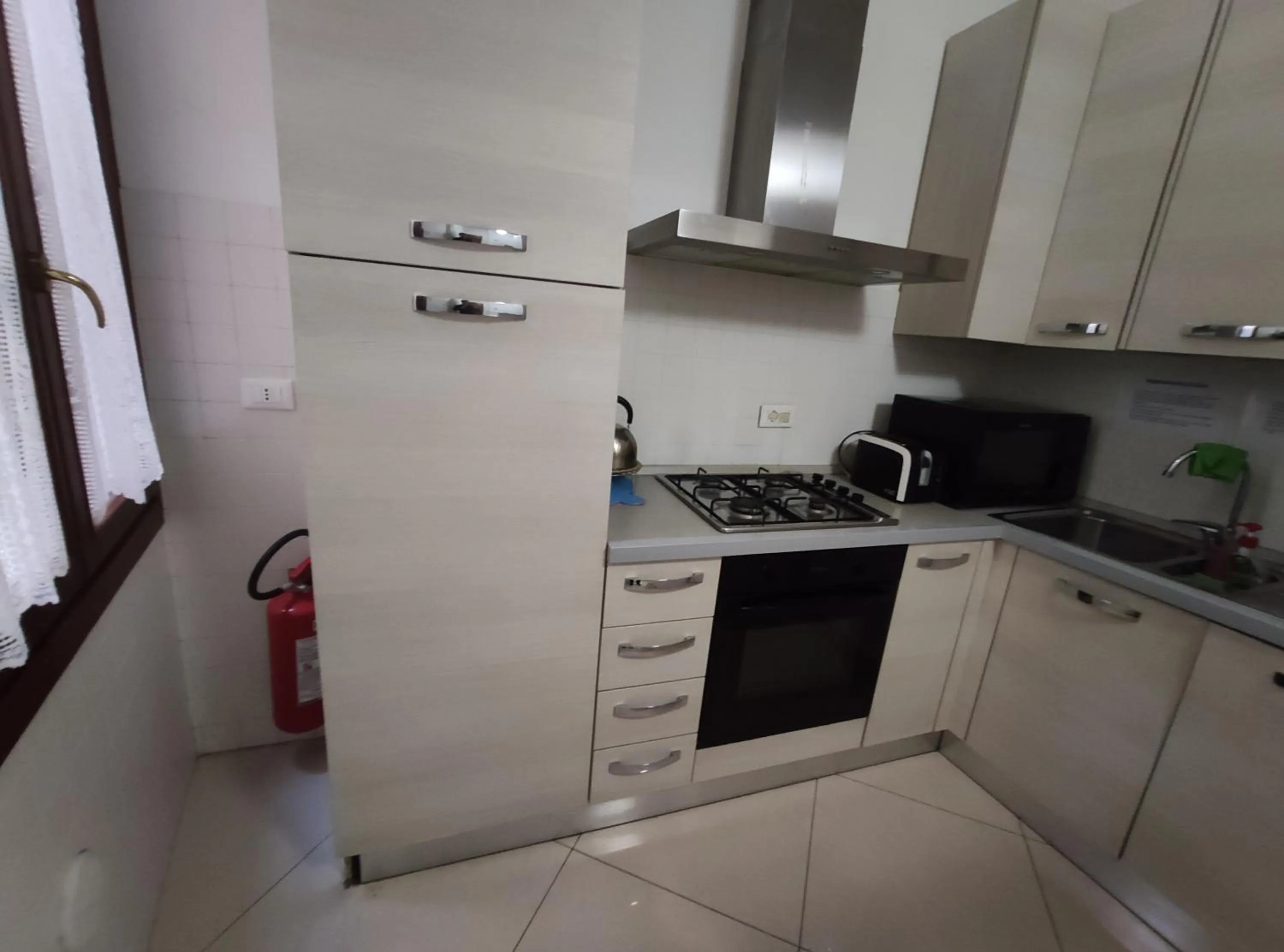 Kitchen or kitchenette in Sweet Venice - rooms & apartments