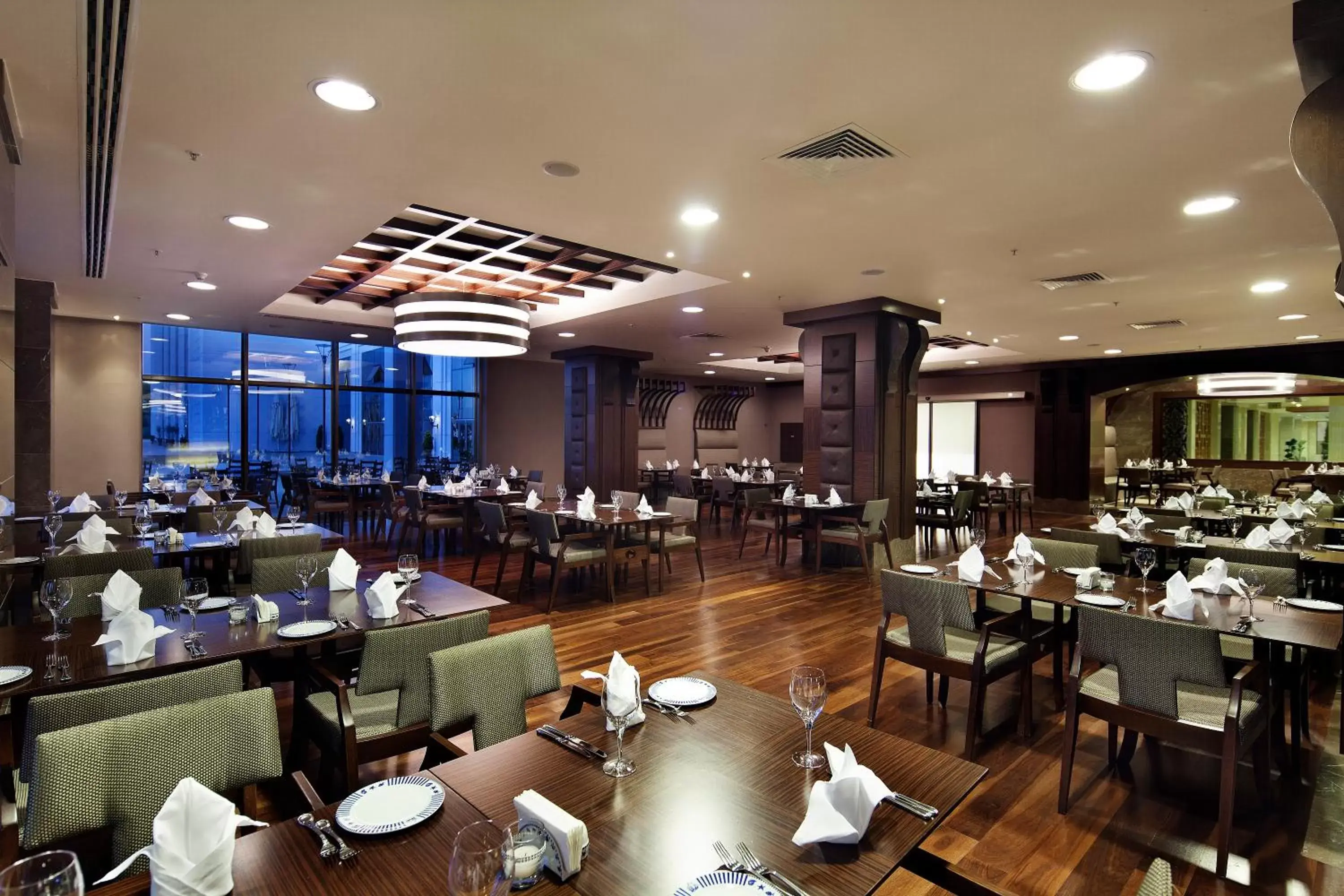 Restaurant/Places to Eat in The Green Park Pendik Hotel & Convention Center