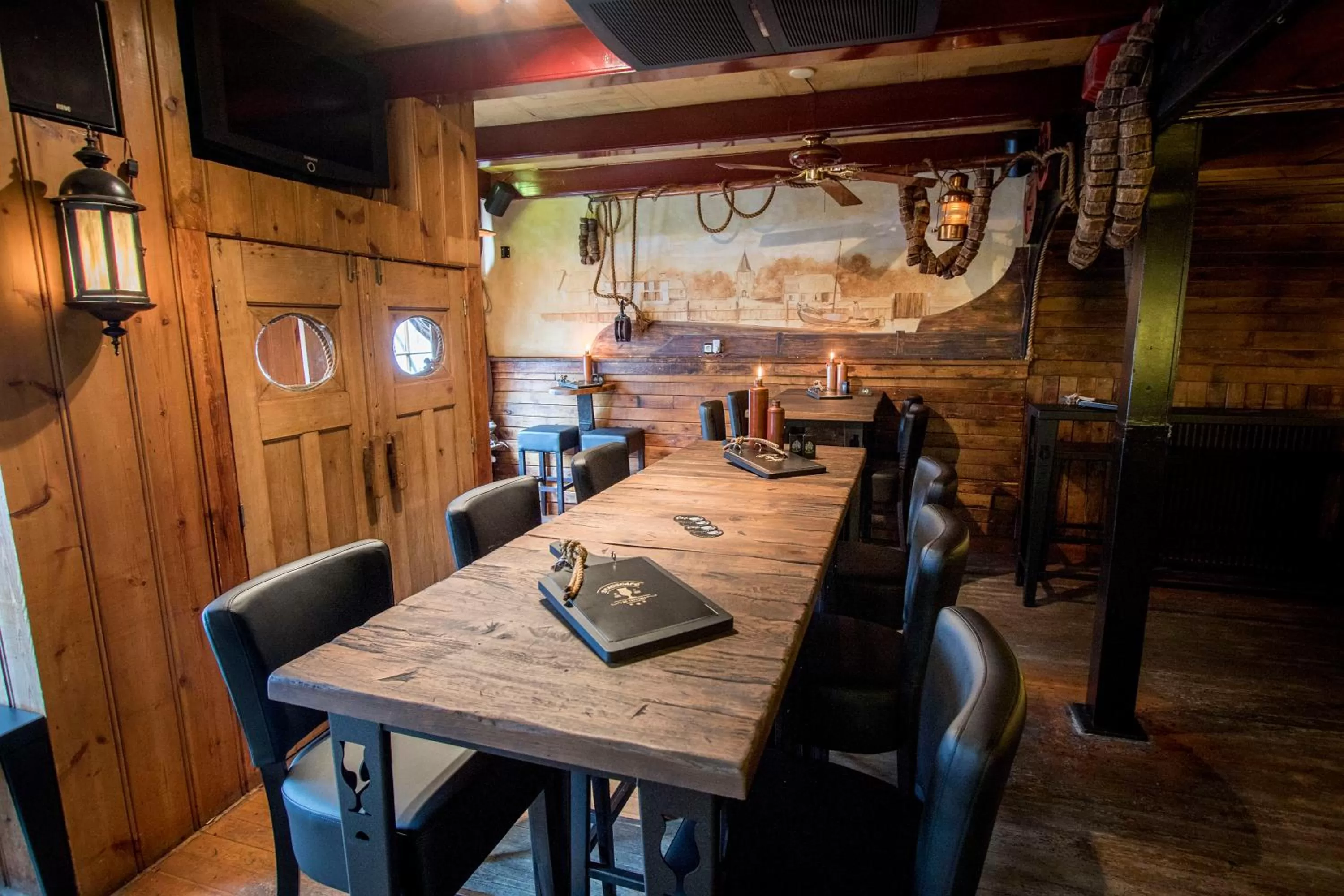 Restaurant/places to eat in Boutique Hotel Elburg met Tapperij