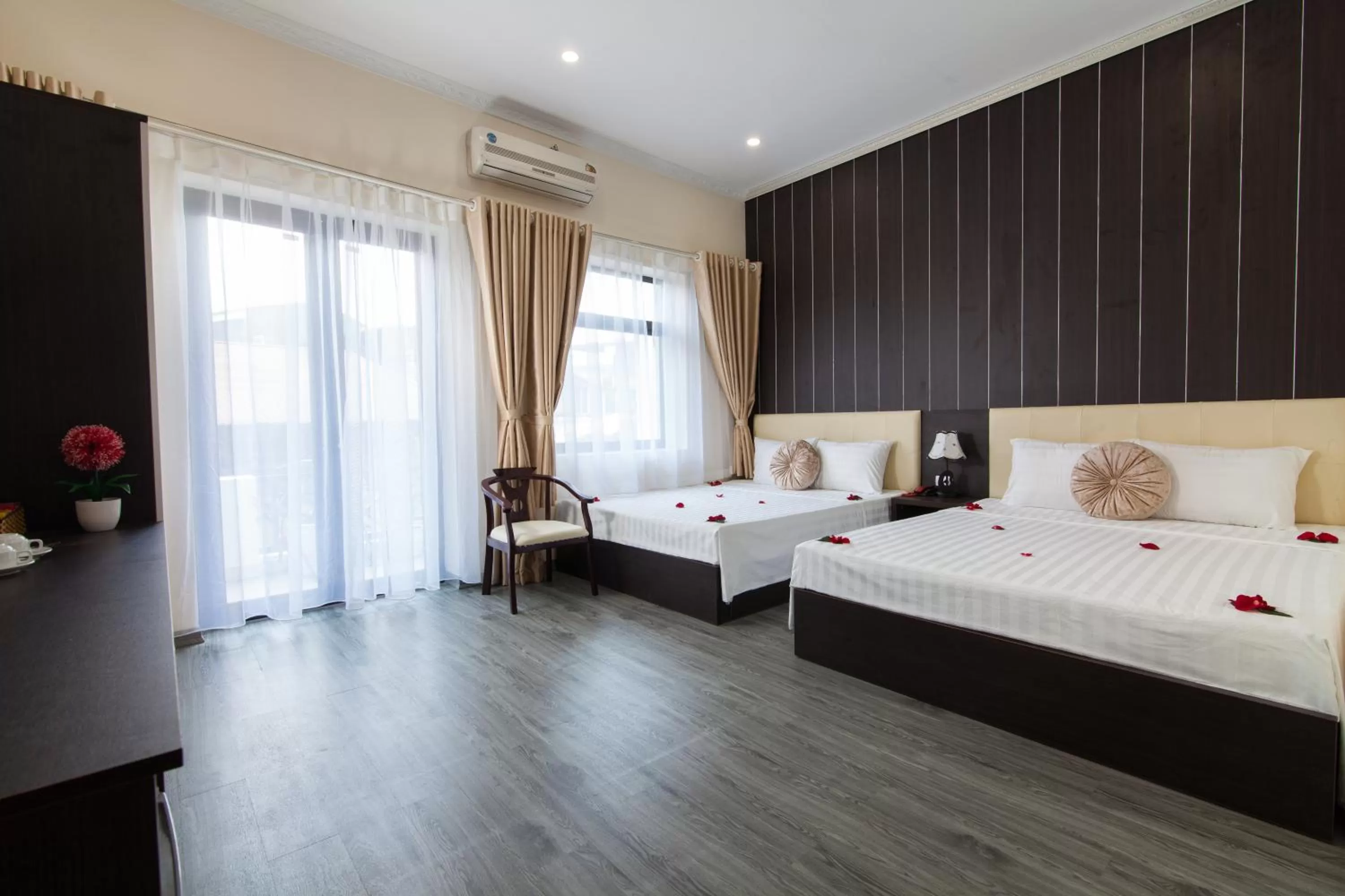 Hanoi Elpis Hotel