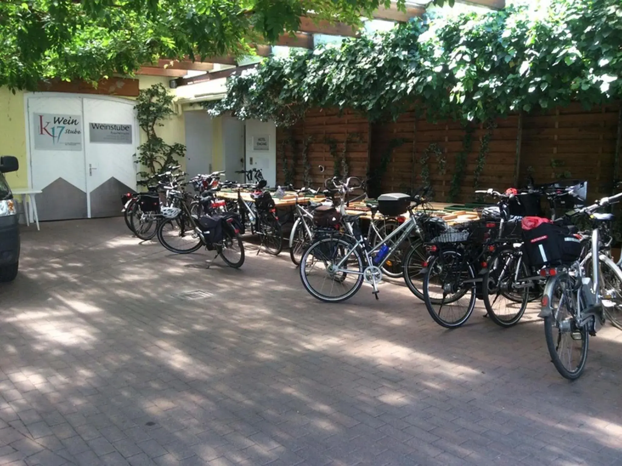 Facade/entrance, Biking in Hotel Die Post