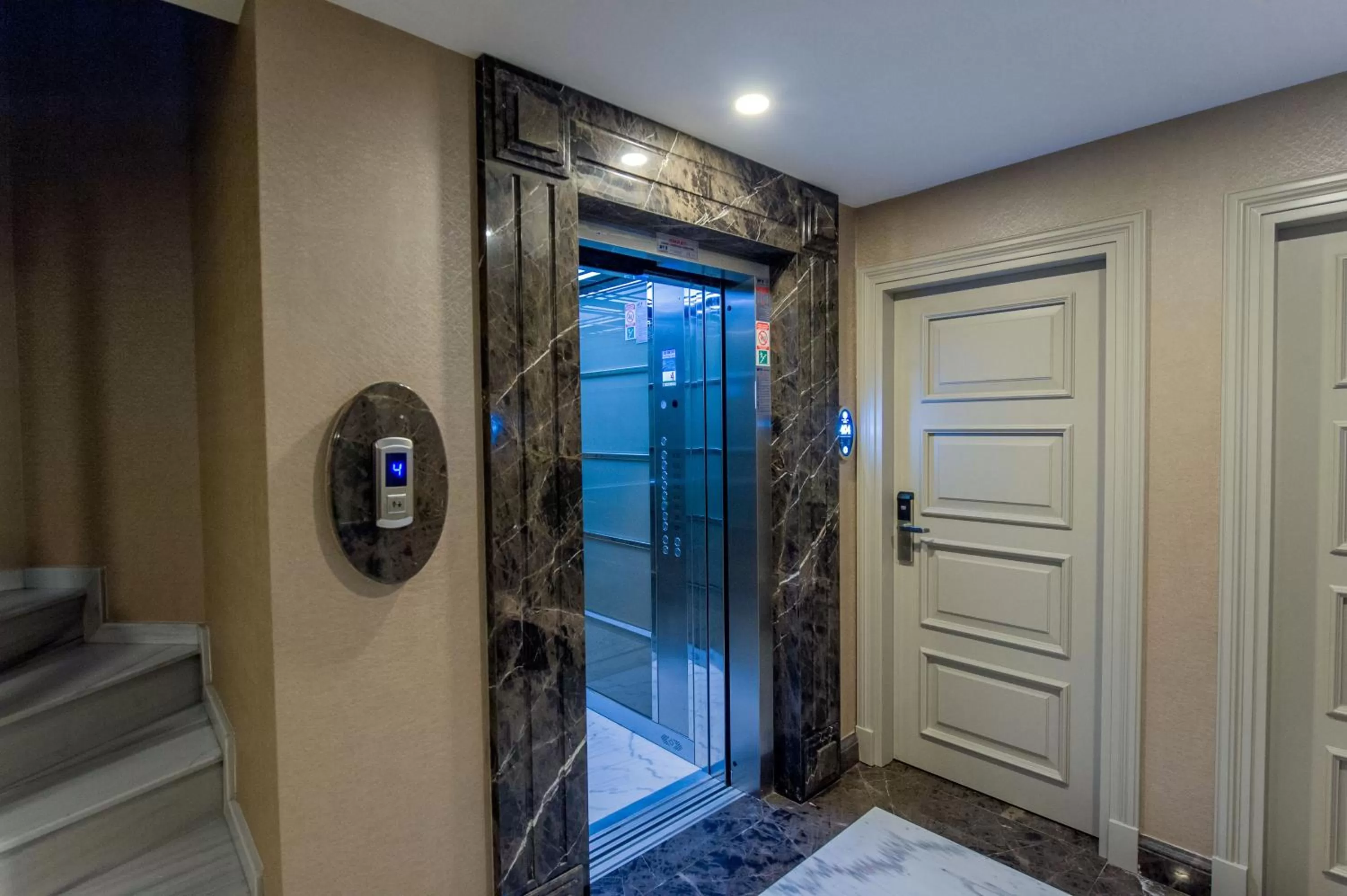 Floor plan in Homelike Hotel