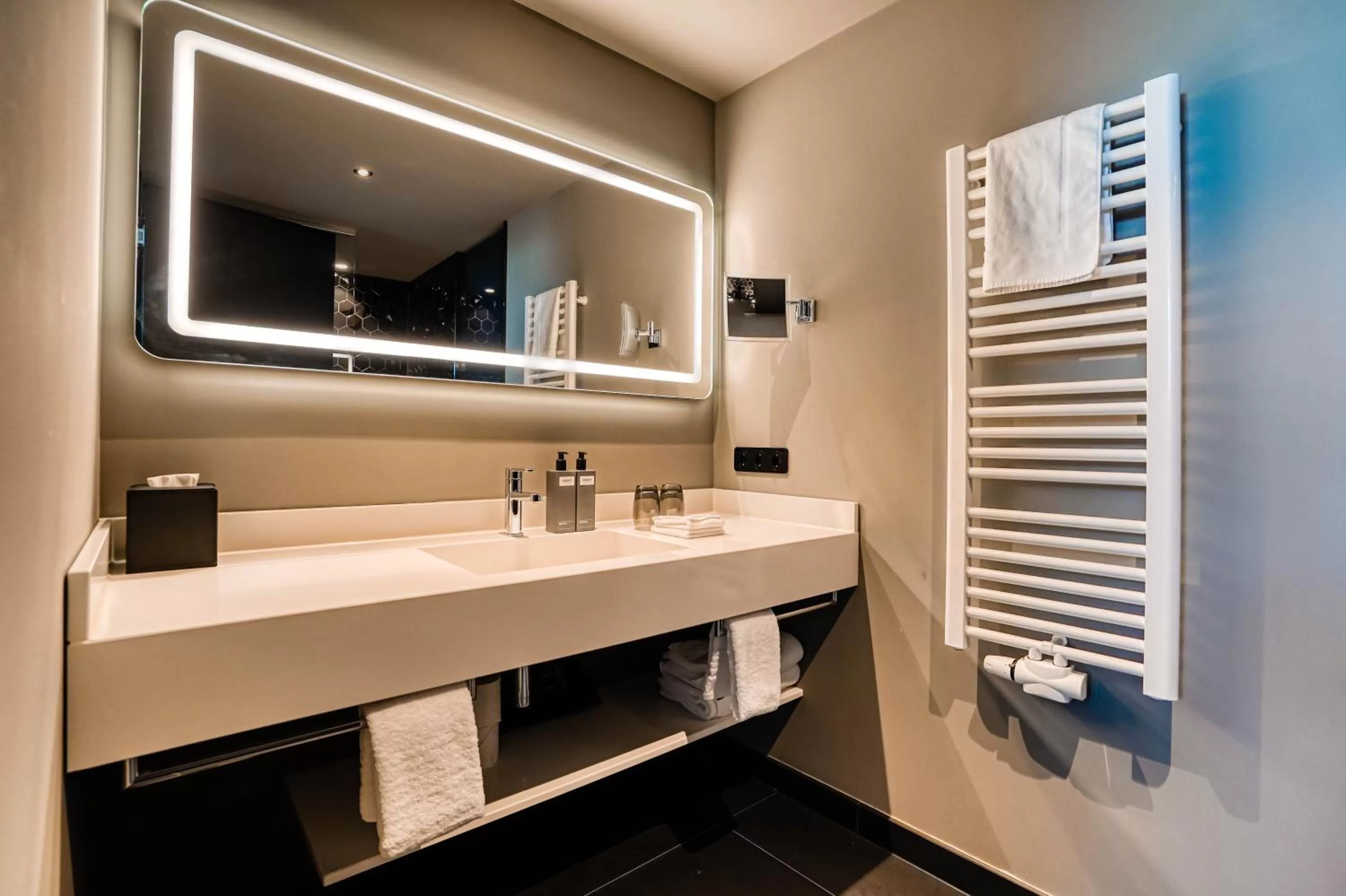 Bathroom in CLOUD No7 APARTMENTS