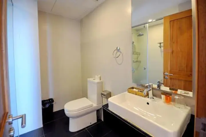 Bathroom in Holi Beach Hotel & Apartments