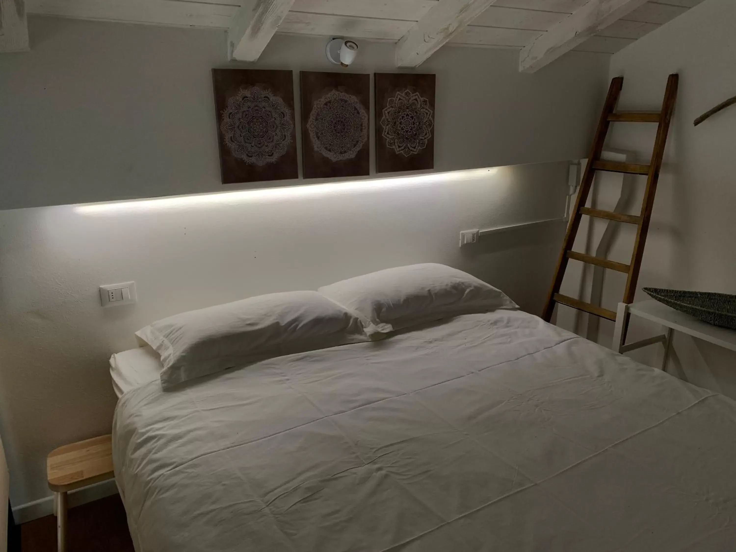 Bed in Metroloft