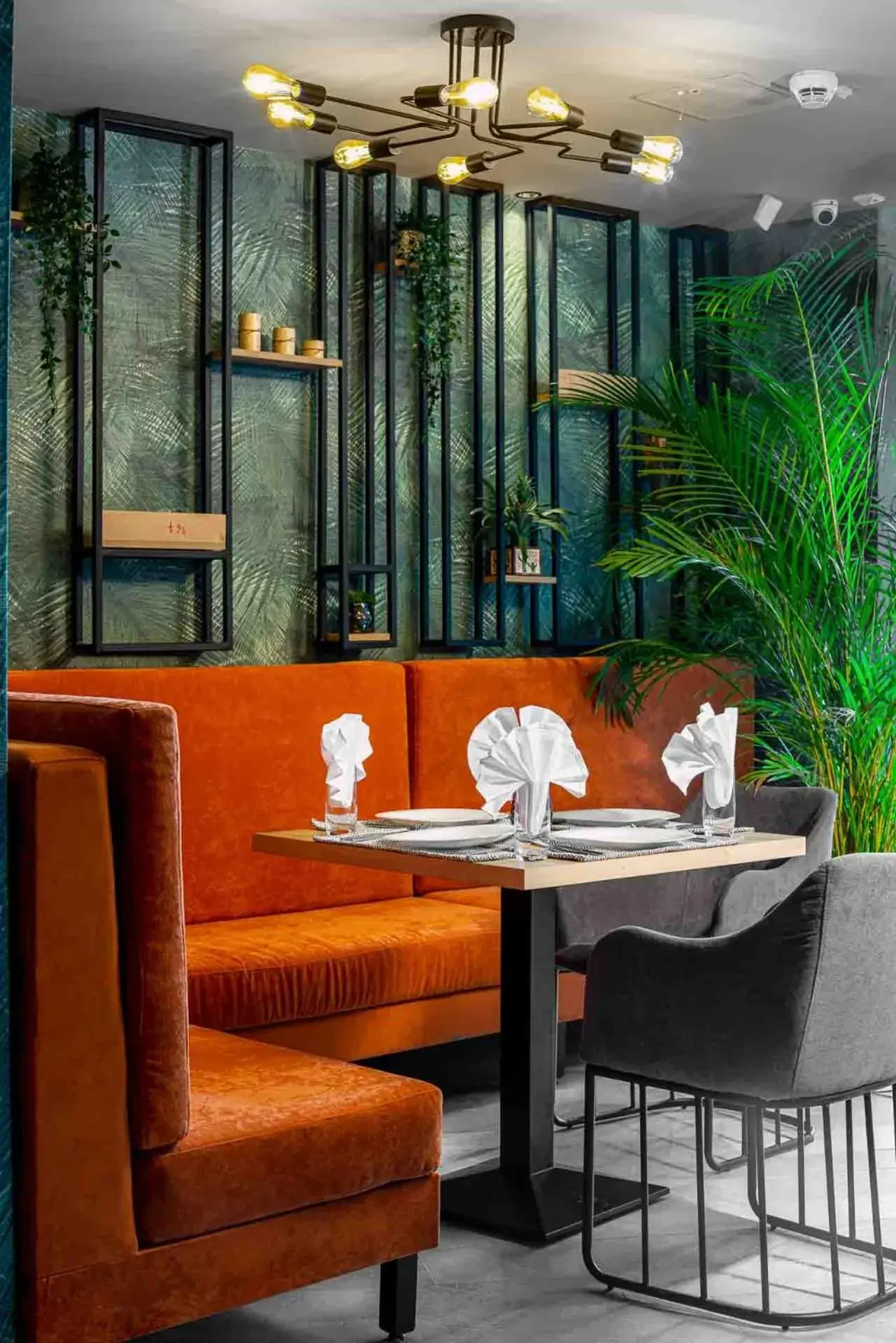 Lounge or bar, Restaurant/Places to Eat in Labirint Boutique Hotel