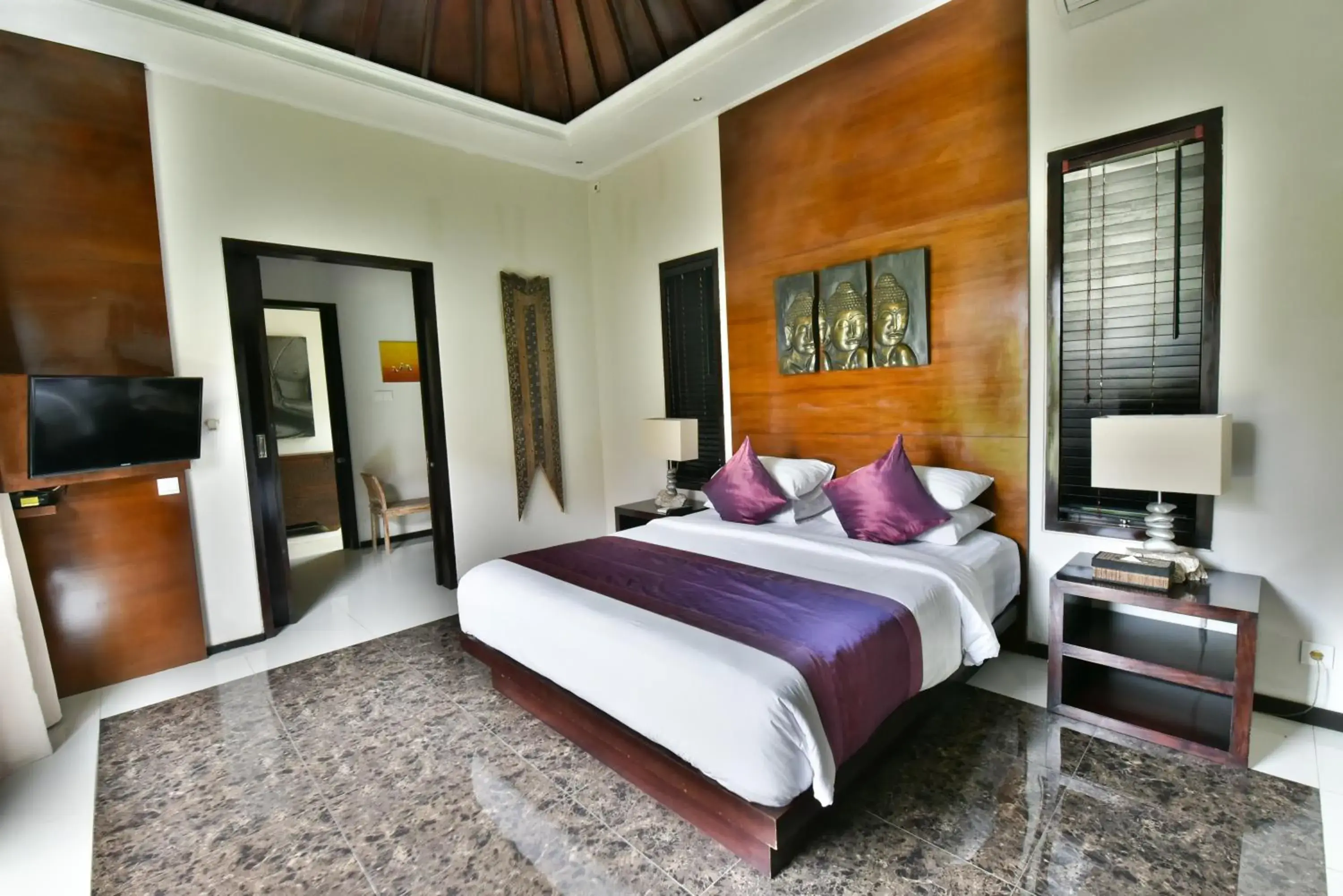 Bed in Katala Suites and Villas