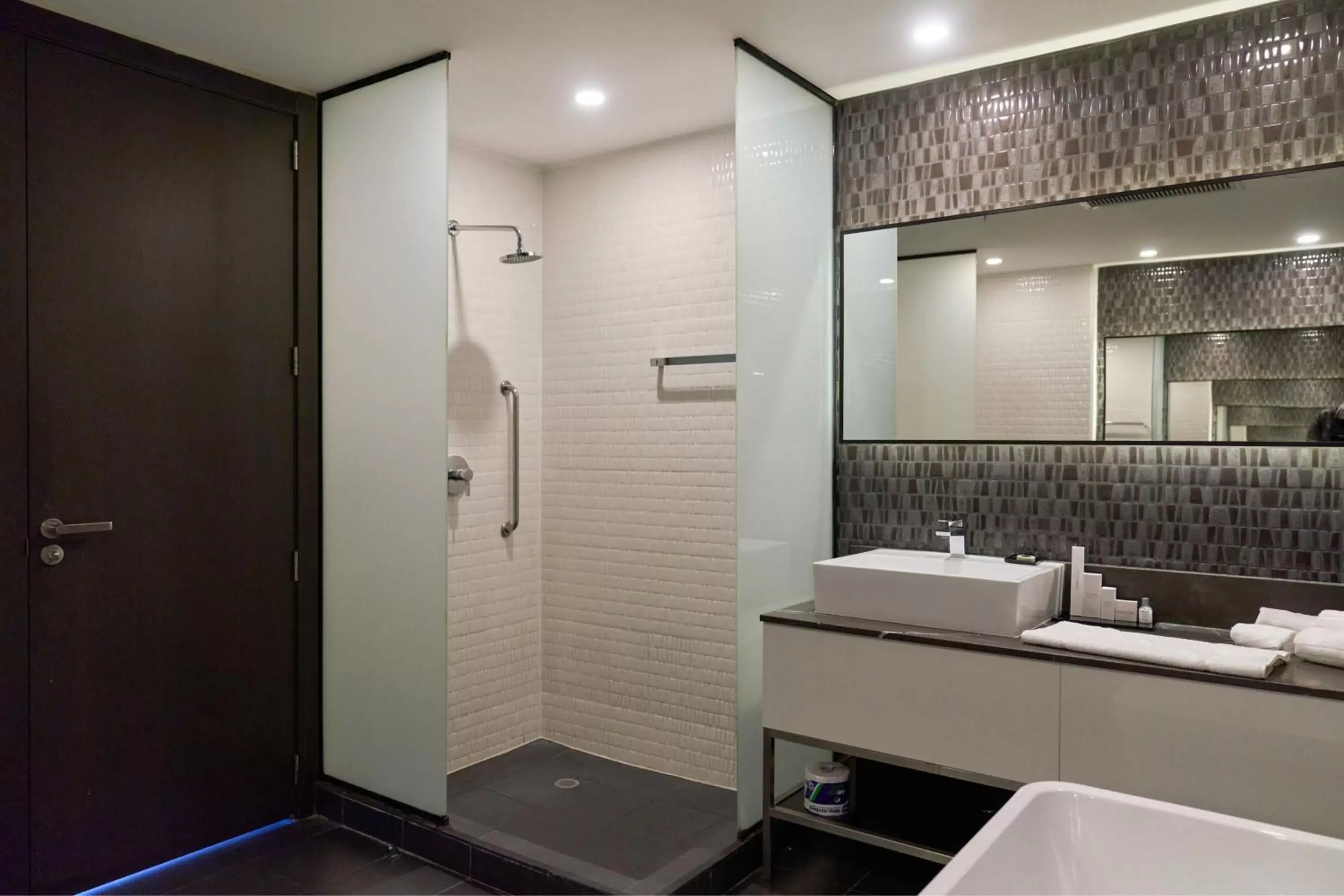 Bathroom in Sortis Hotel, Spa & Casino, Autograph Collection