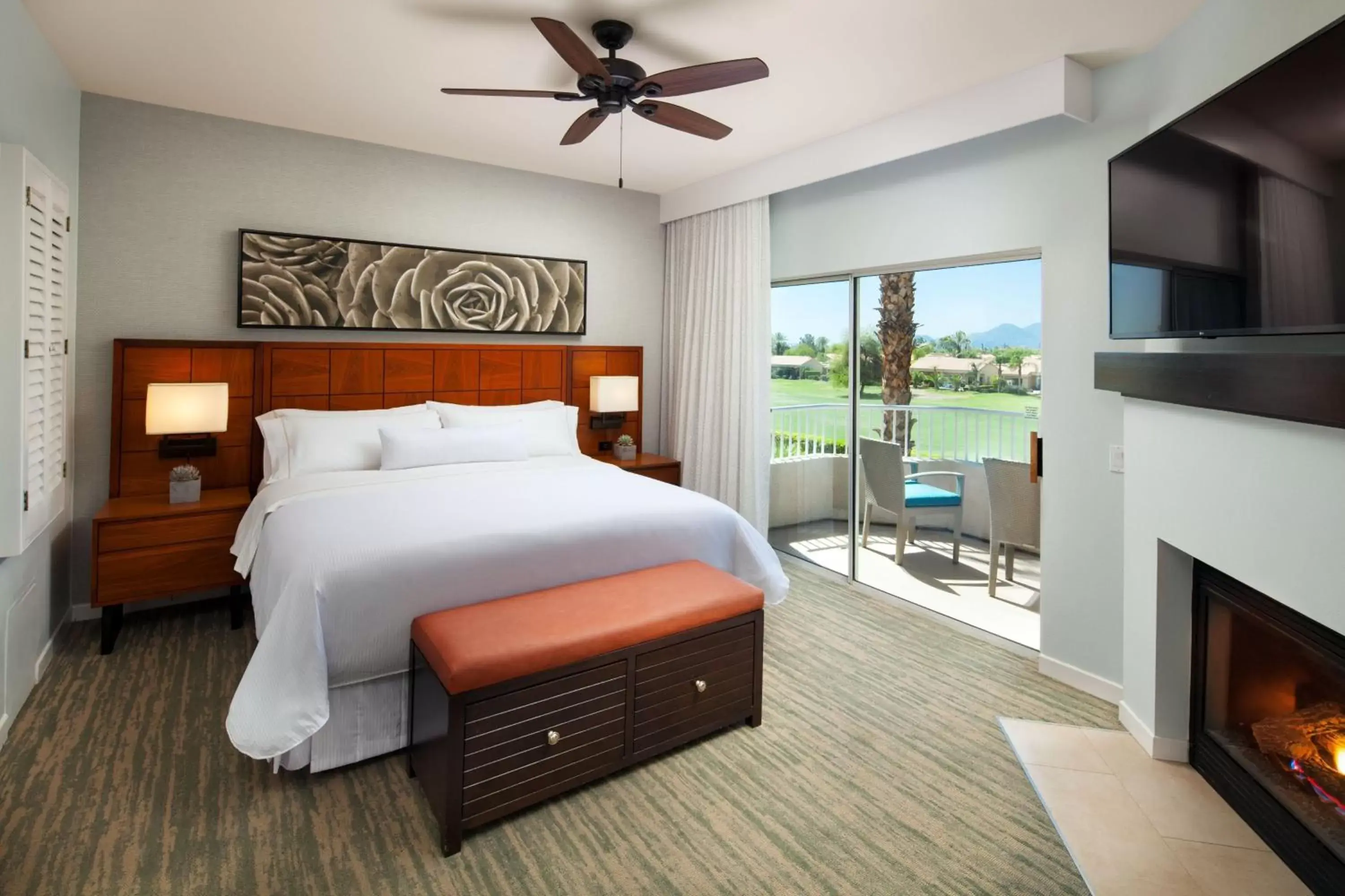 Bedroom, Bed in The Westin Mission Hills Resort Villas, Palm Springs