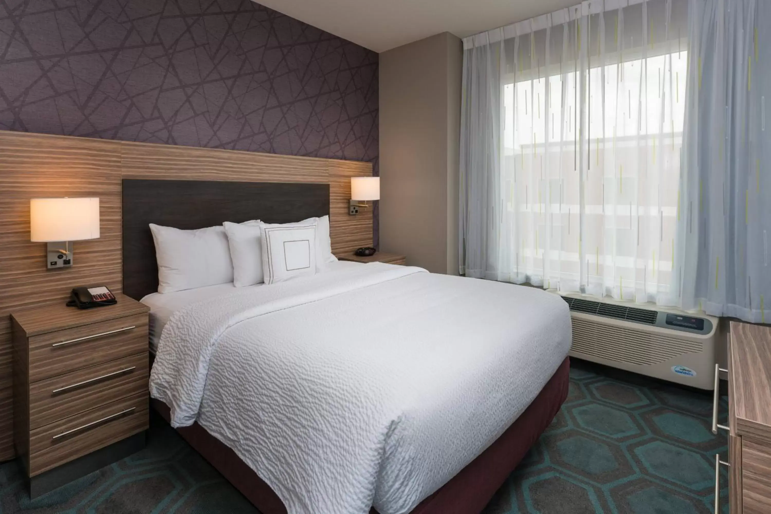 Bedroom, Bed in TownePlace Suites by Marriott Chicago Schaumburg