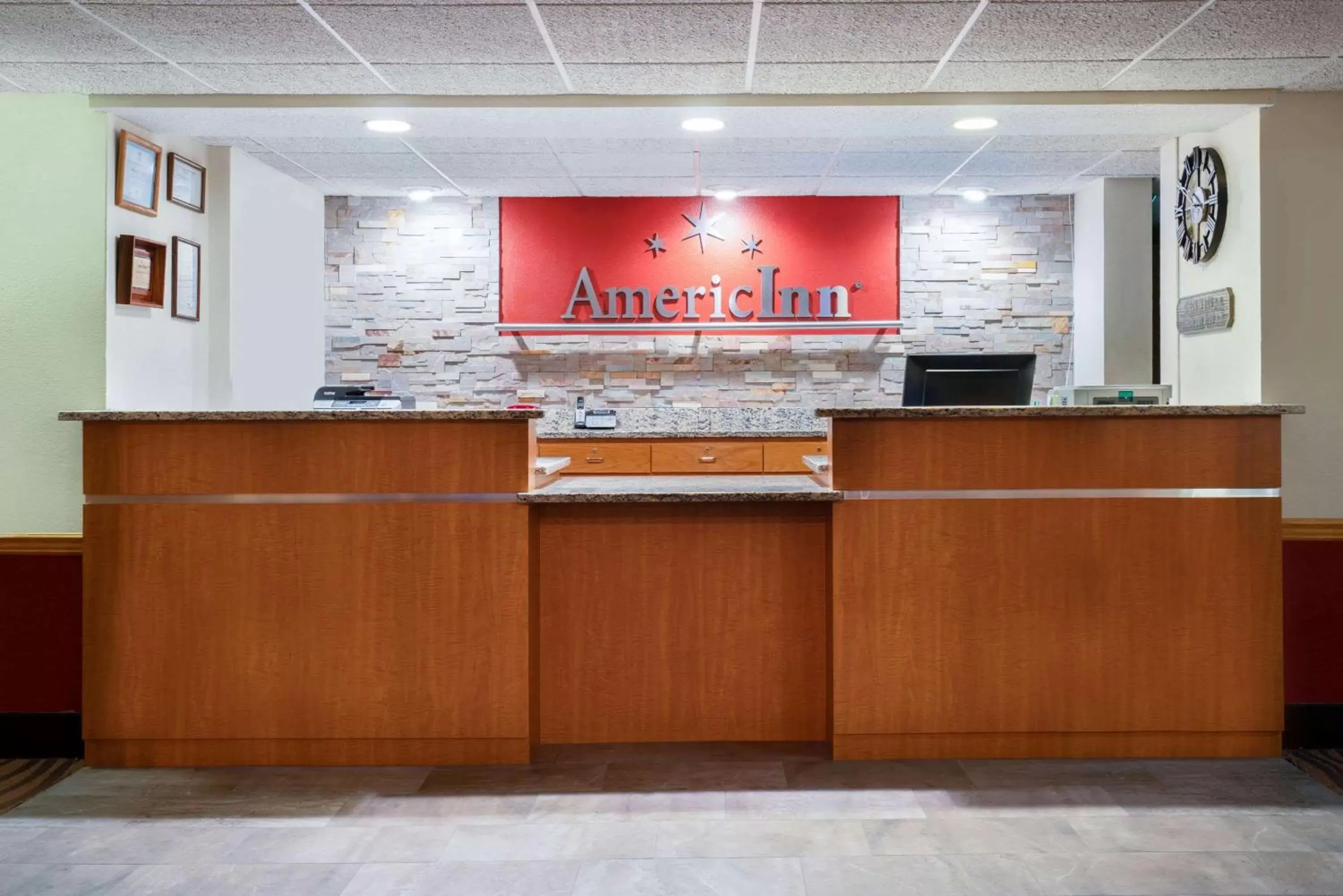 Lobby or reception in AmericInn by Wyndham Park Rapids