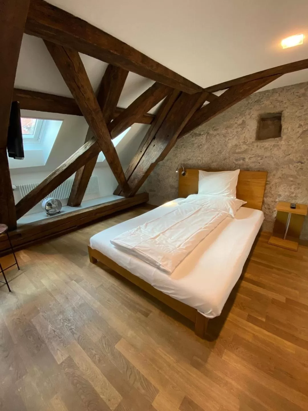 Bed in Hotel Lestelle - self check-in