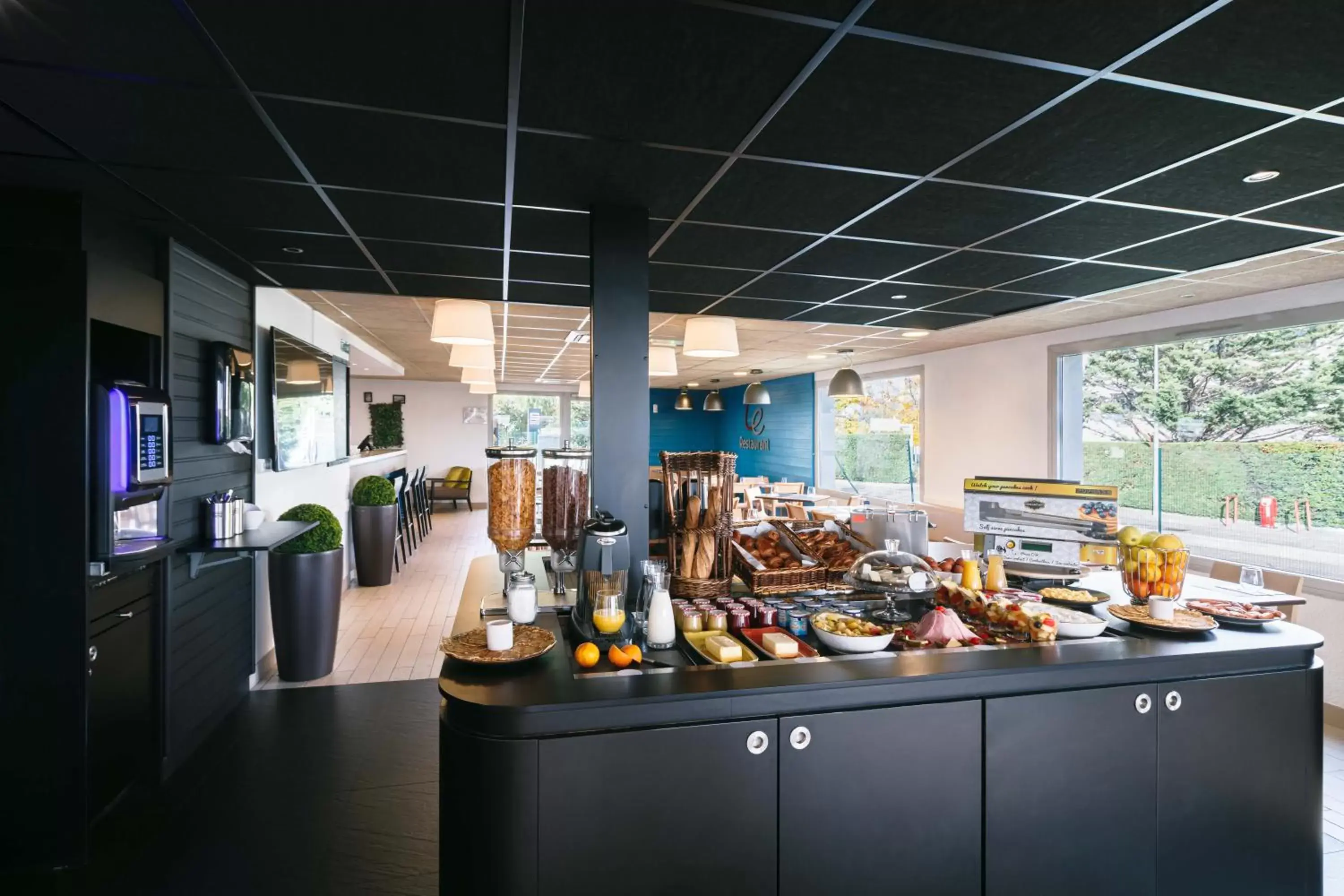 Breakfast in Campanile Lyon Bron Eurexpo Breakfast in Campanile Lyon Bron Eurexpo