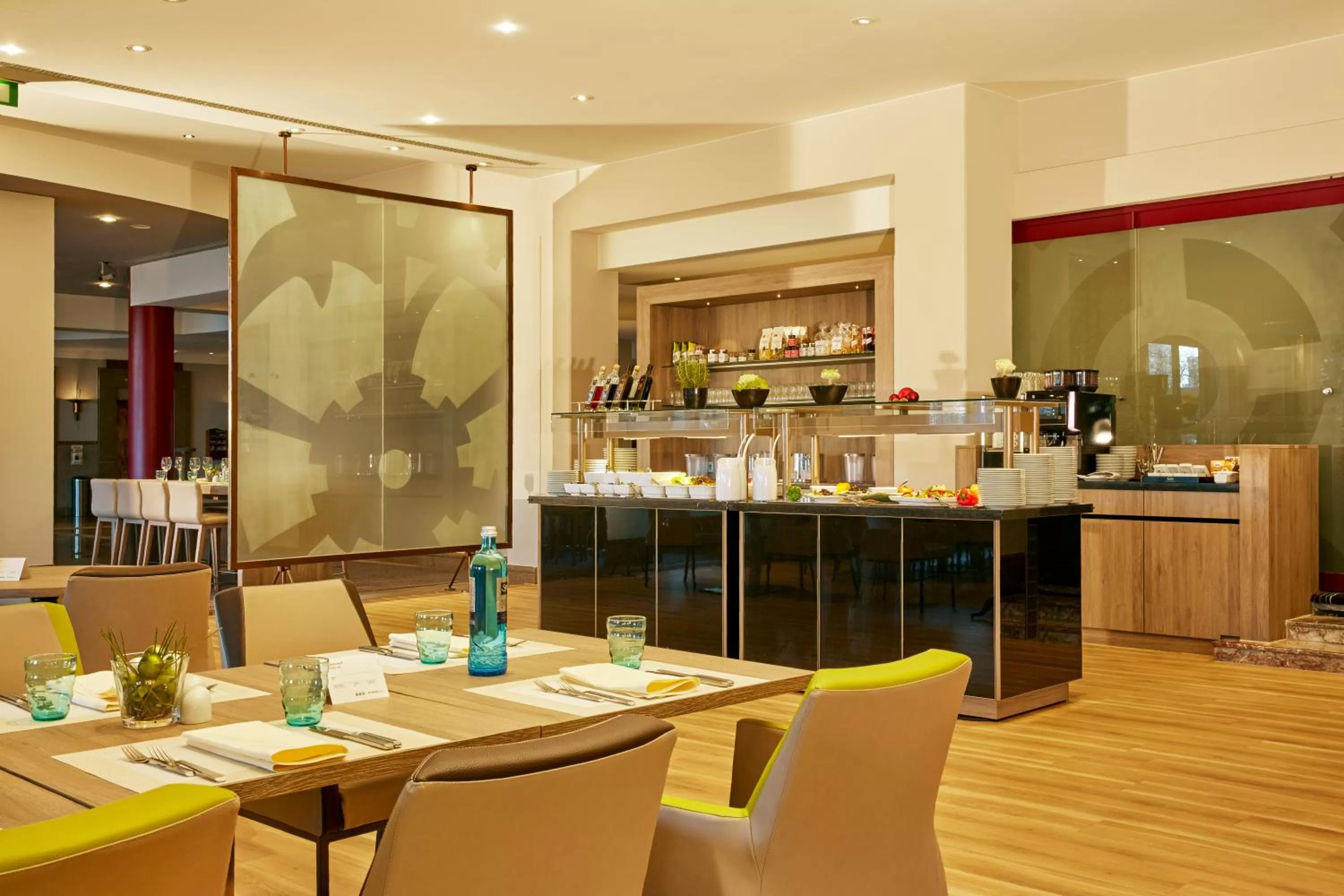 Restaurant/places to eat in H4 Hotel Hannover Messe, Trademark Collection by Wyndham