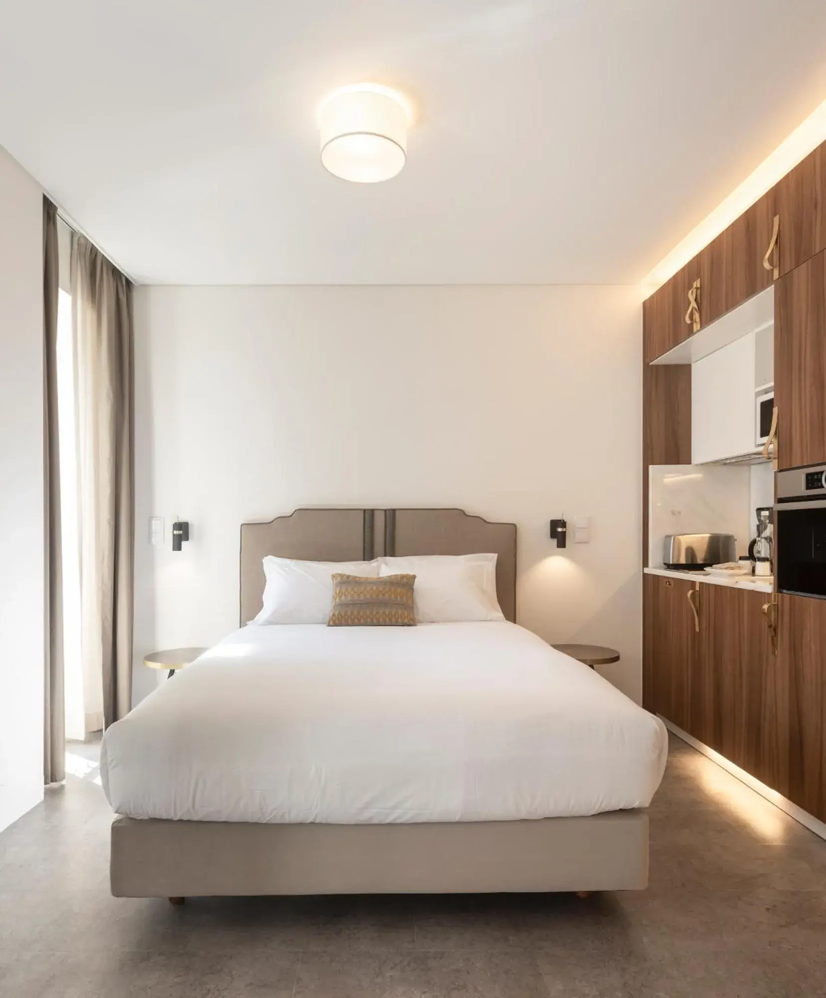 Bed in Lisbon Serviced Apartments - Avenida