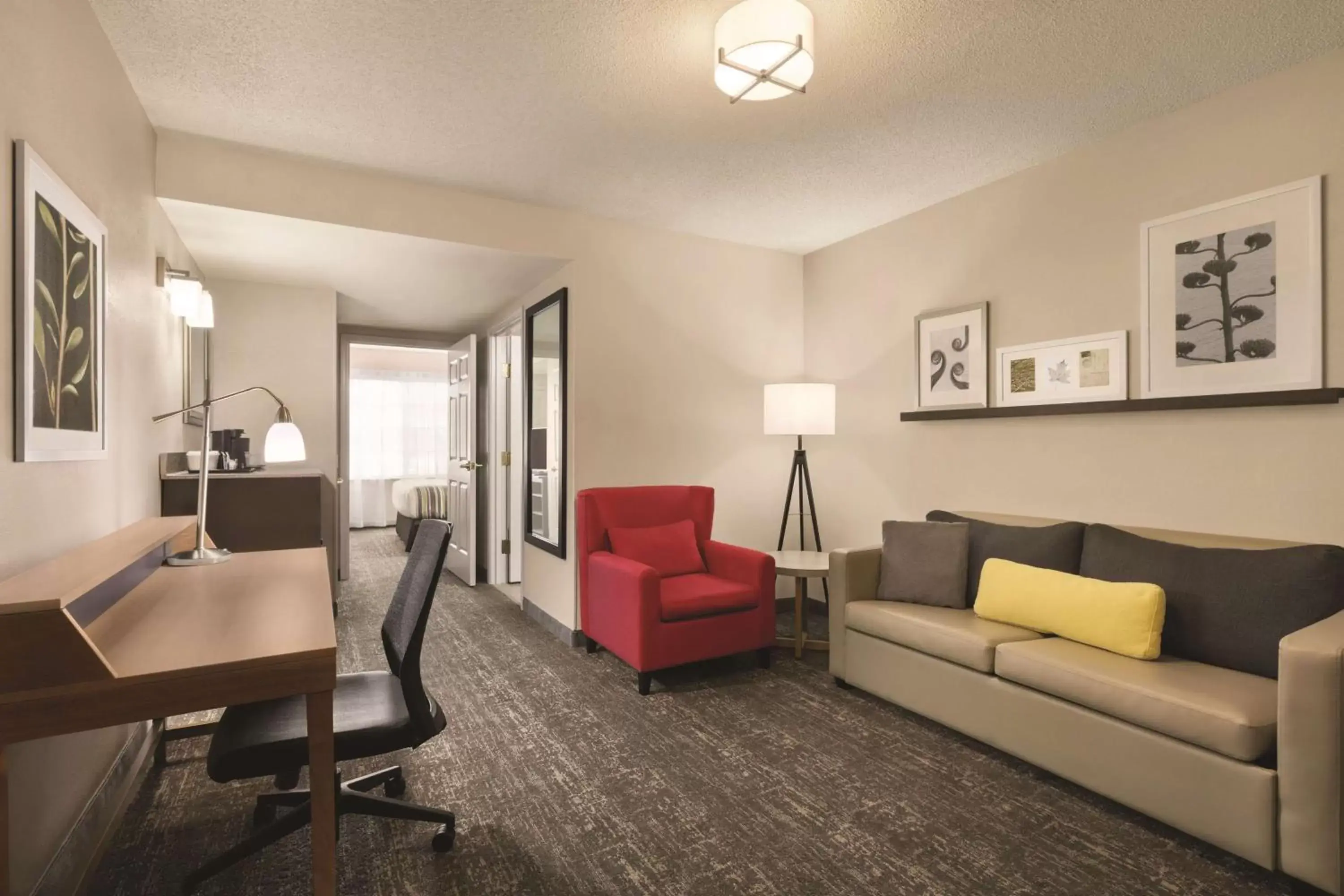 Photo of the whole room, Seating Area in Country Inn & Suites by Radisson, Hagerstown, MD