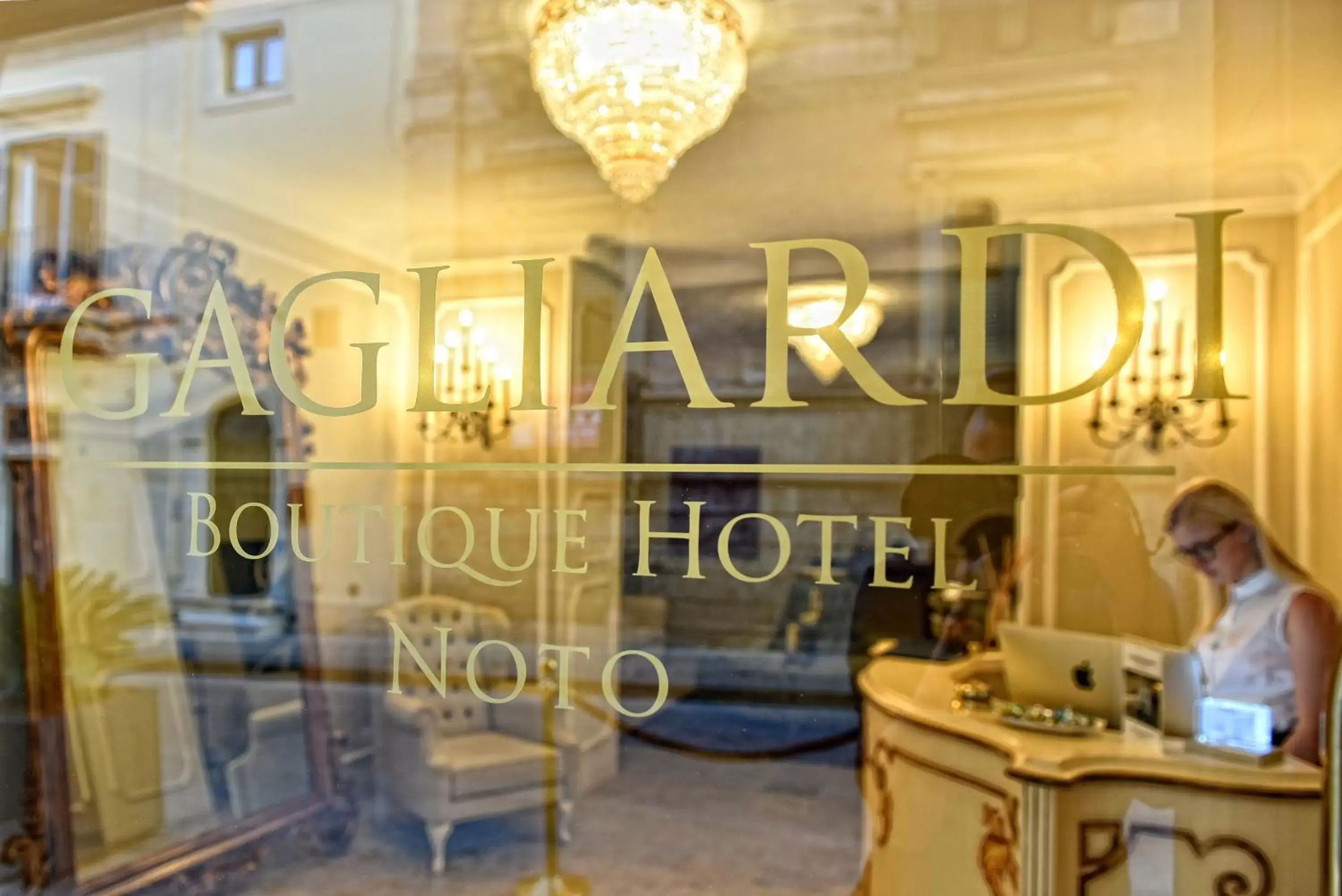 Facade/entrance in Gagliardi Boutique Hotel