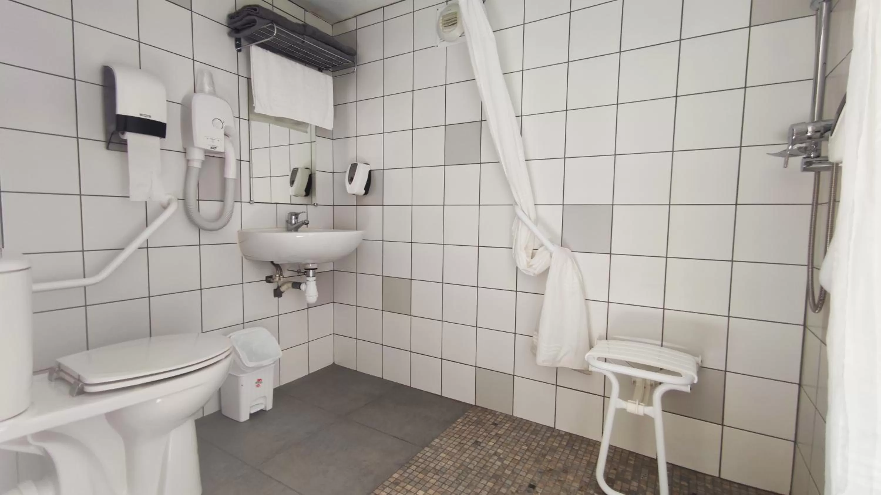 Bathroom in Hotel Le Vanséen