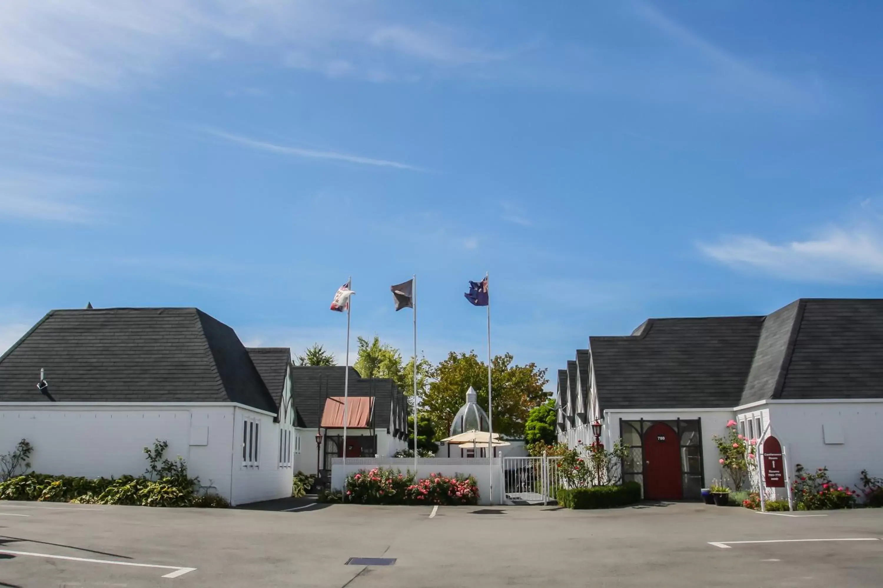 Property Building in Camelot Motor Lodge