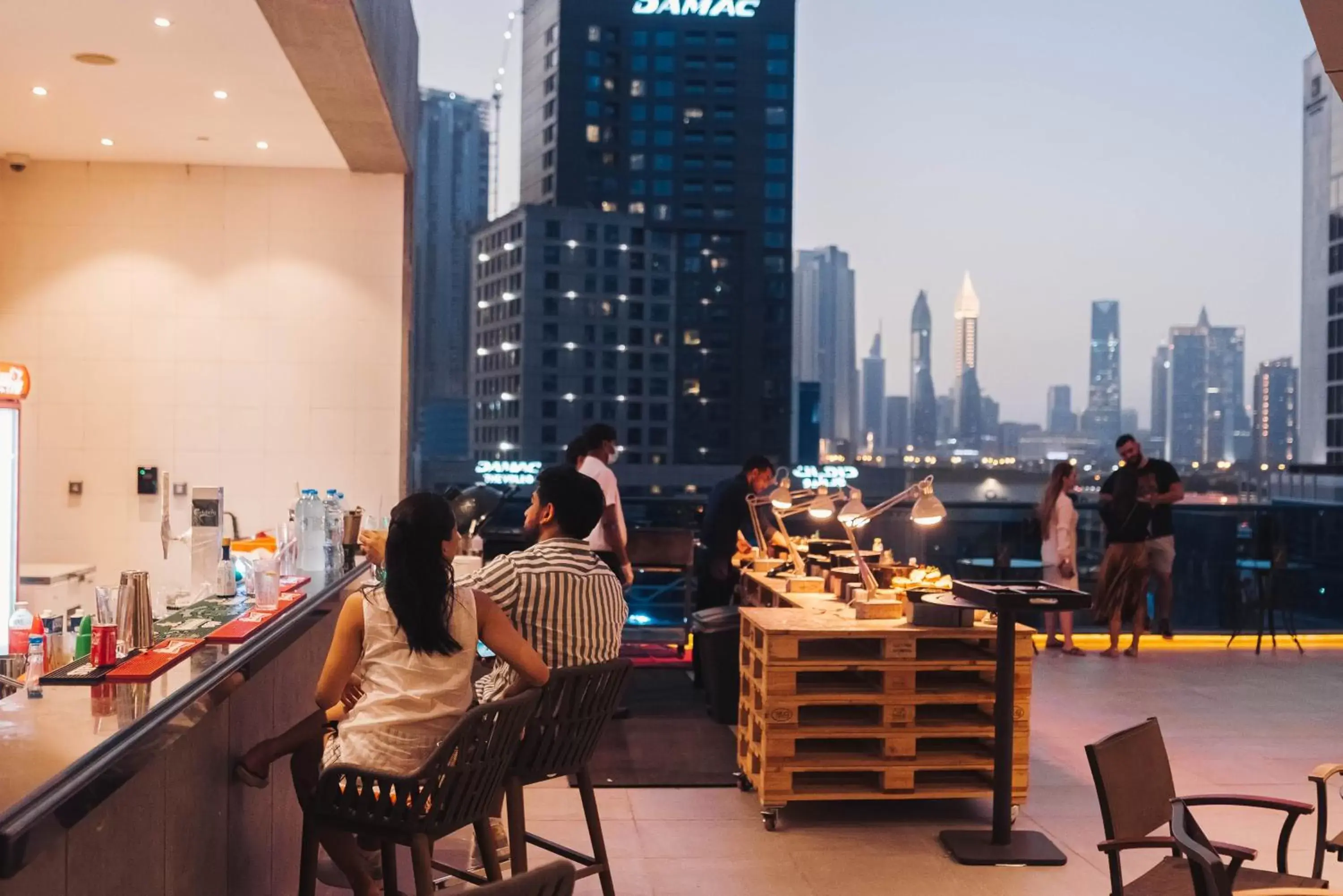 Lounge or bar in Radisson Blu Hotel, Dubai Canal View
