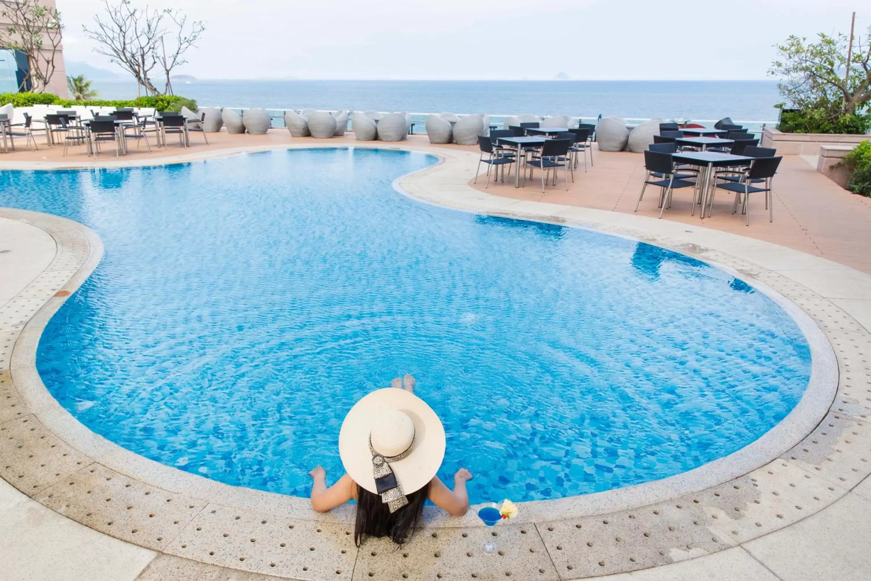 Swimming Pool in Diamond Bay Hotel