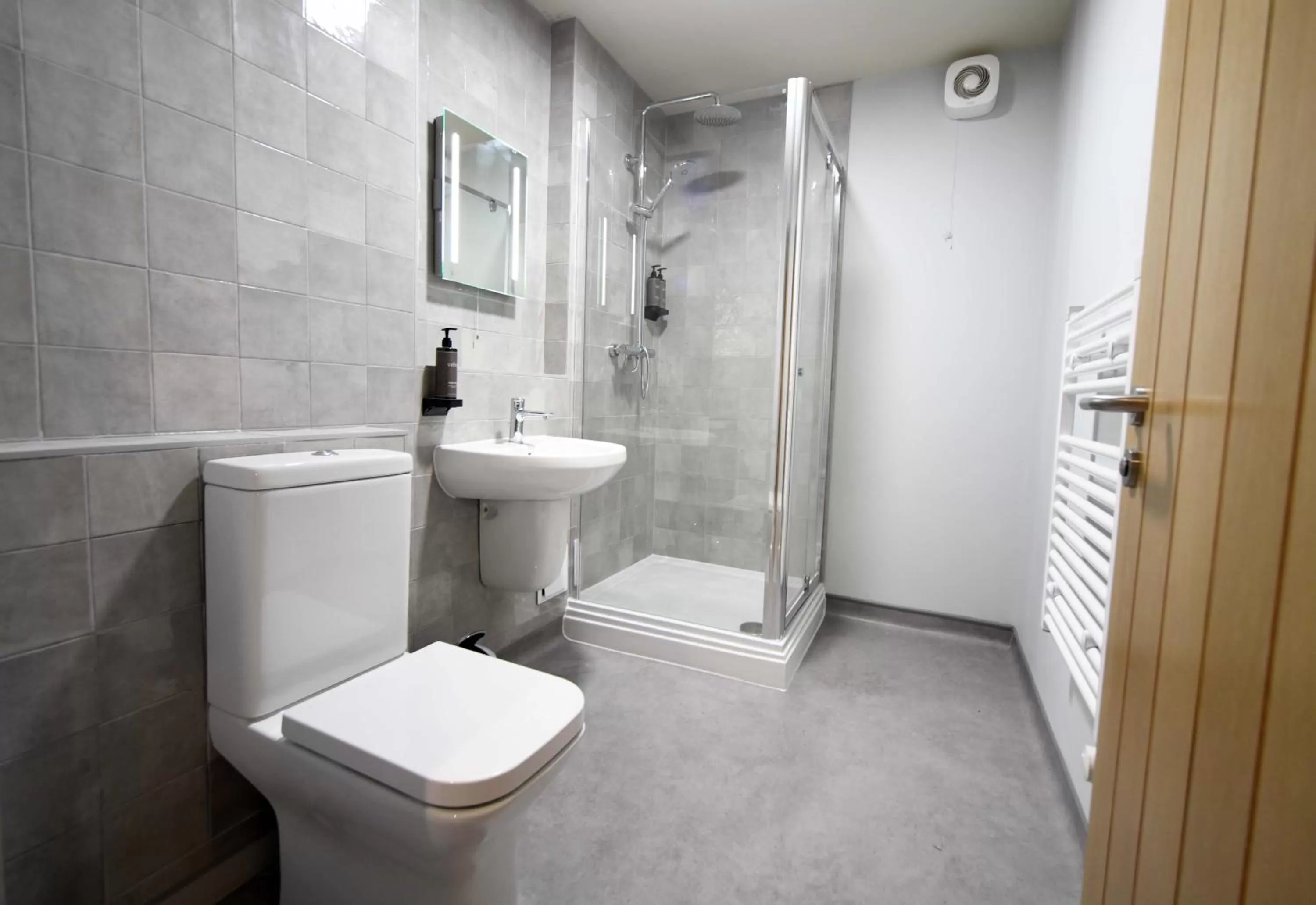 Shower in Park Head Hotel