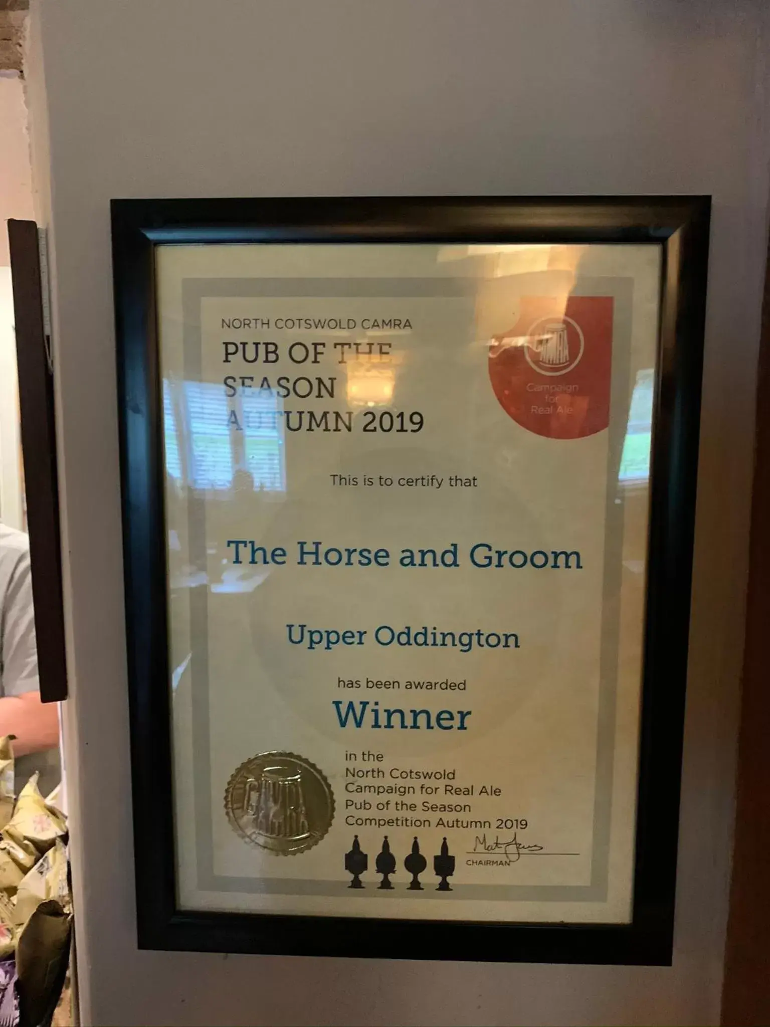 Logo/Certificate/Sign in The Horse & Groom