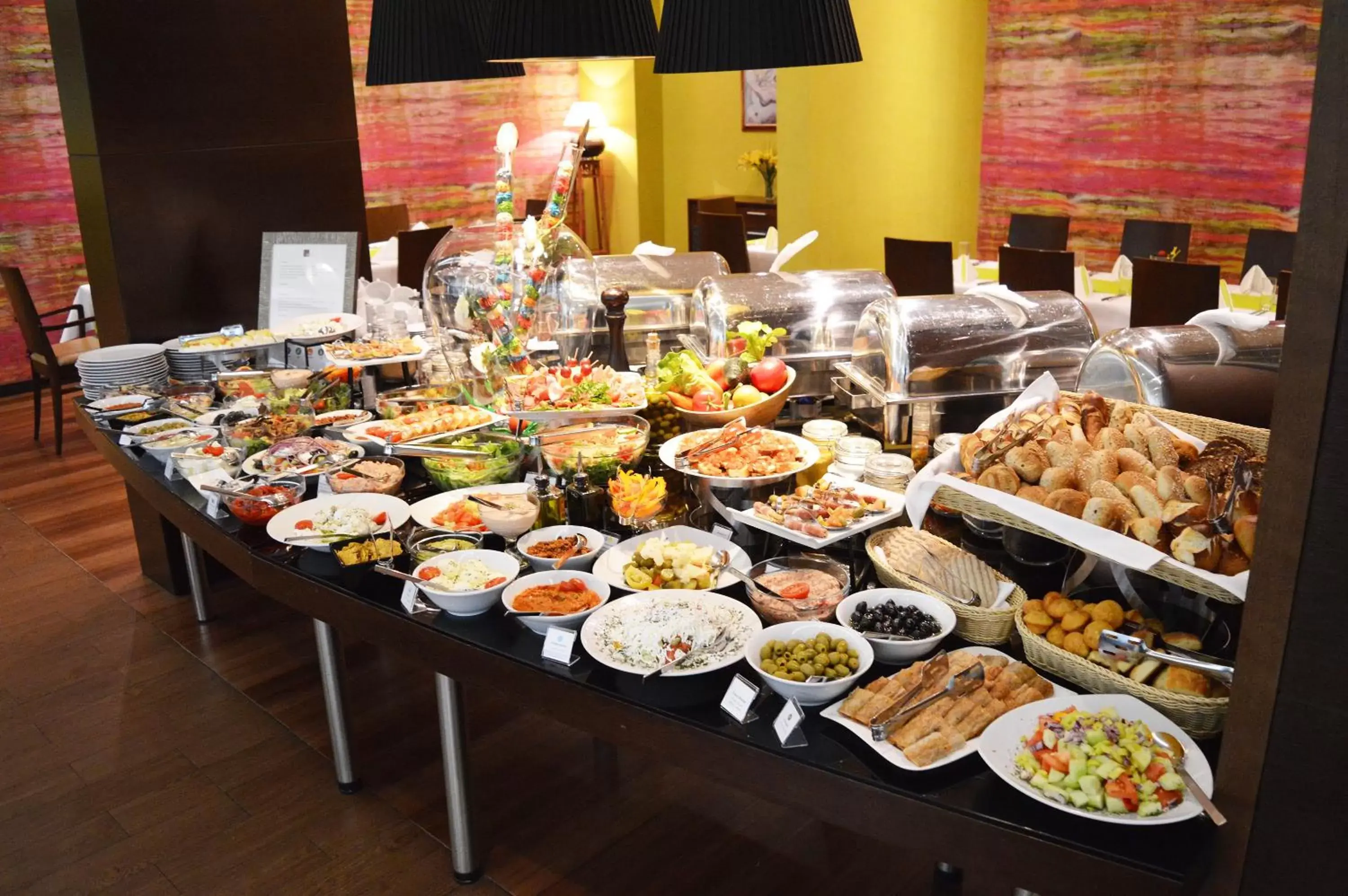 Breakfast in IN Hotel Beograd