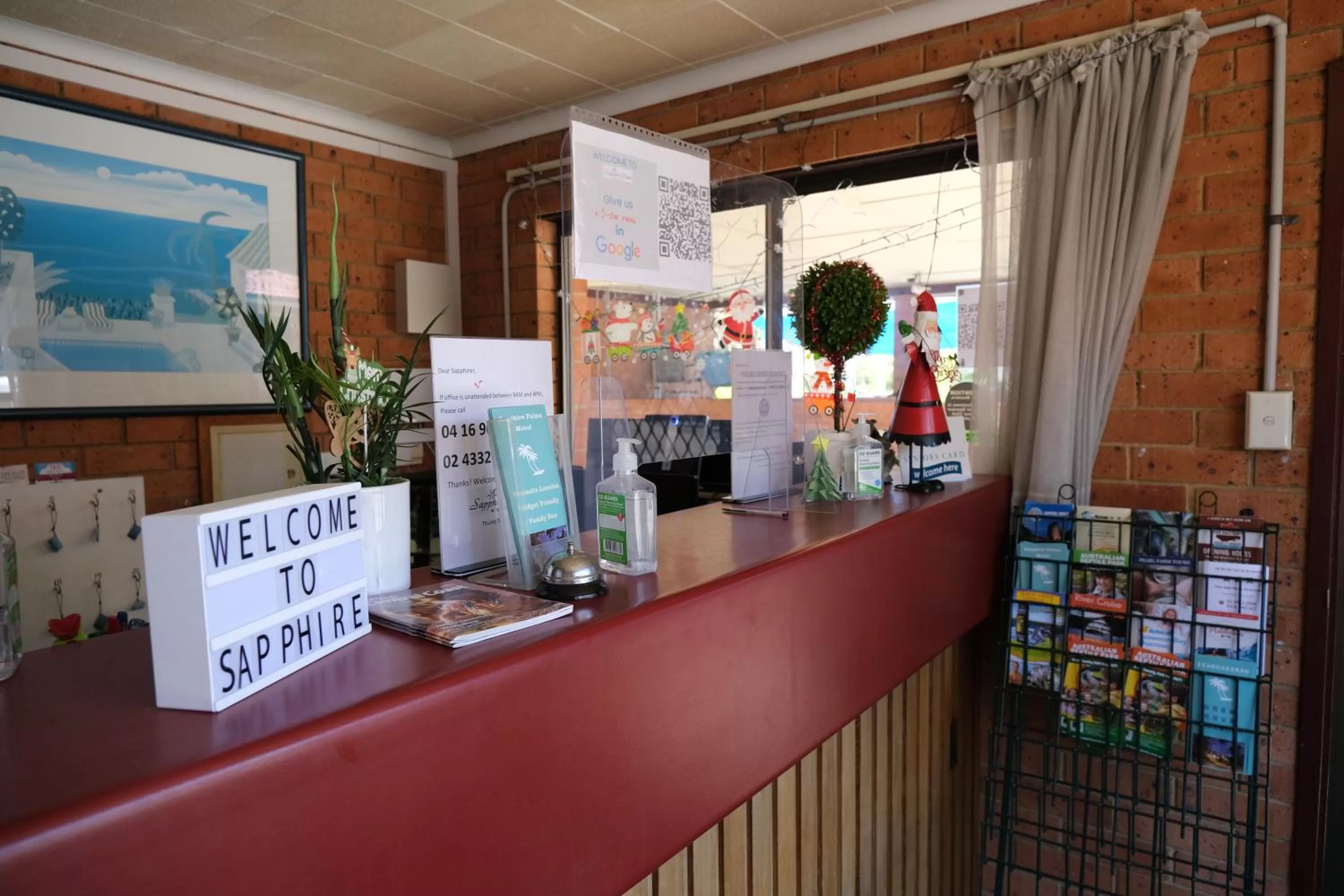 Lobby or reception in Sapphire Palms Motel