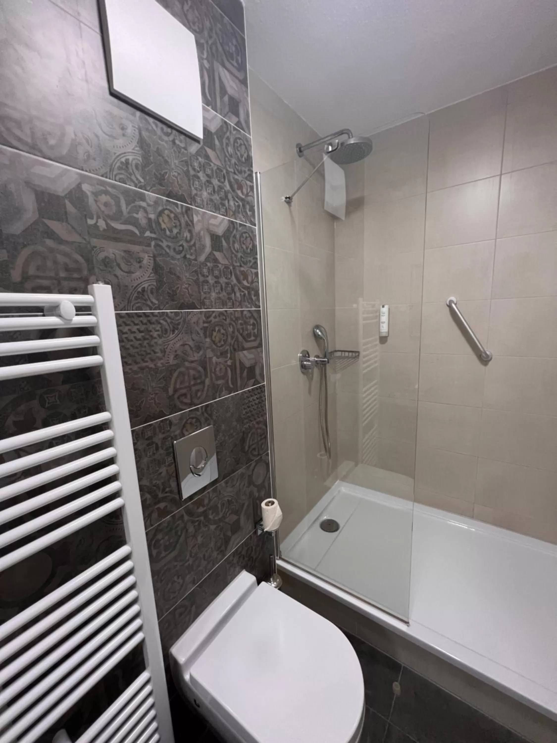 Shower in Novel Hotel