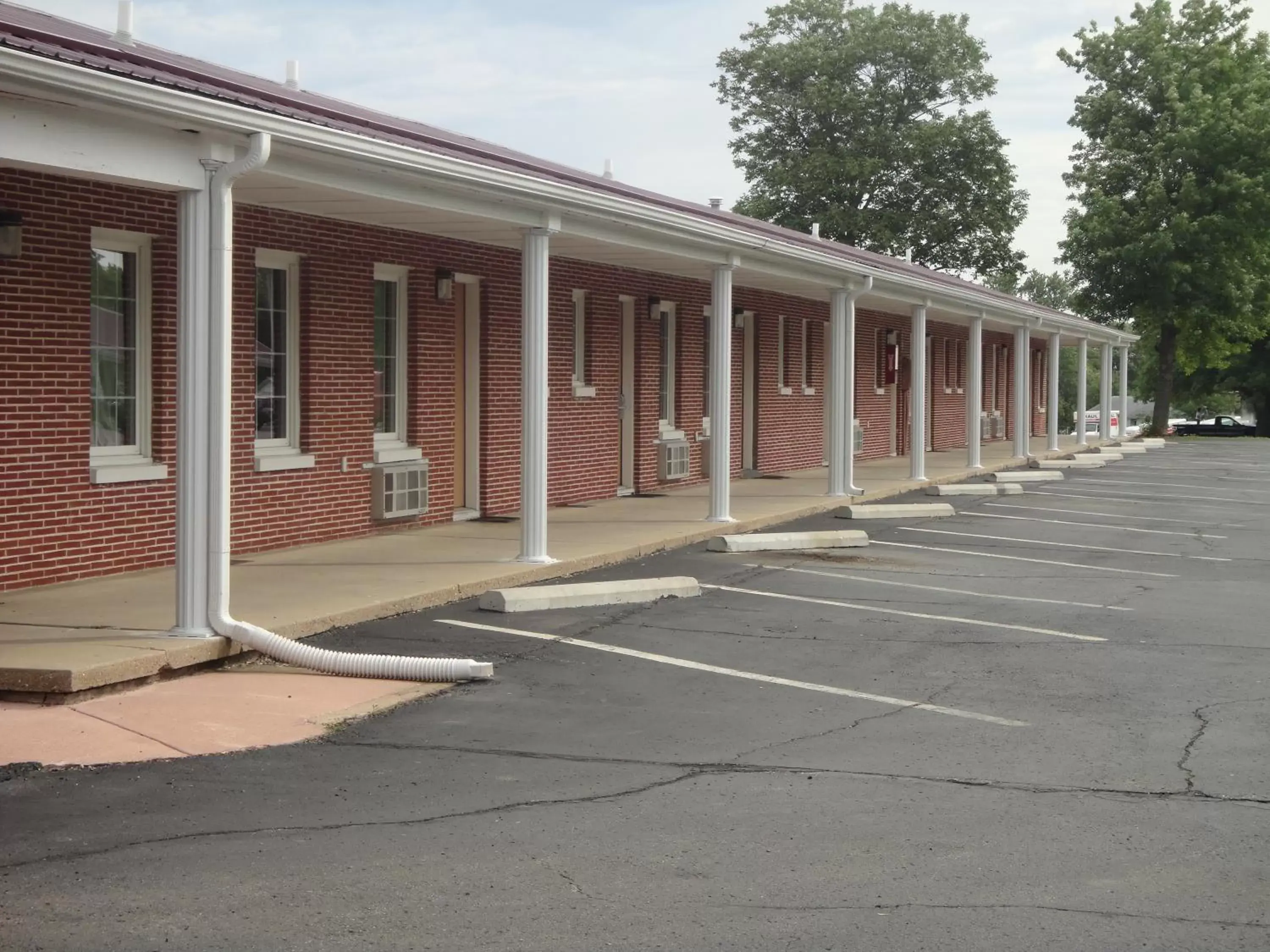 Facade/entrance, Property Building in Eldon Inn