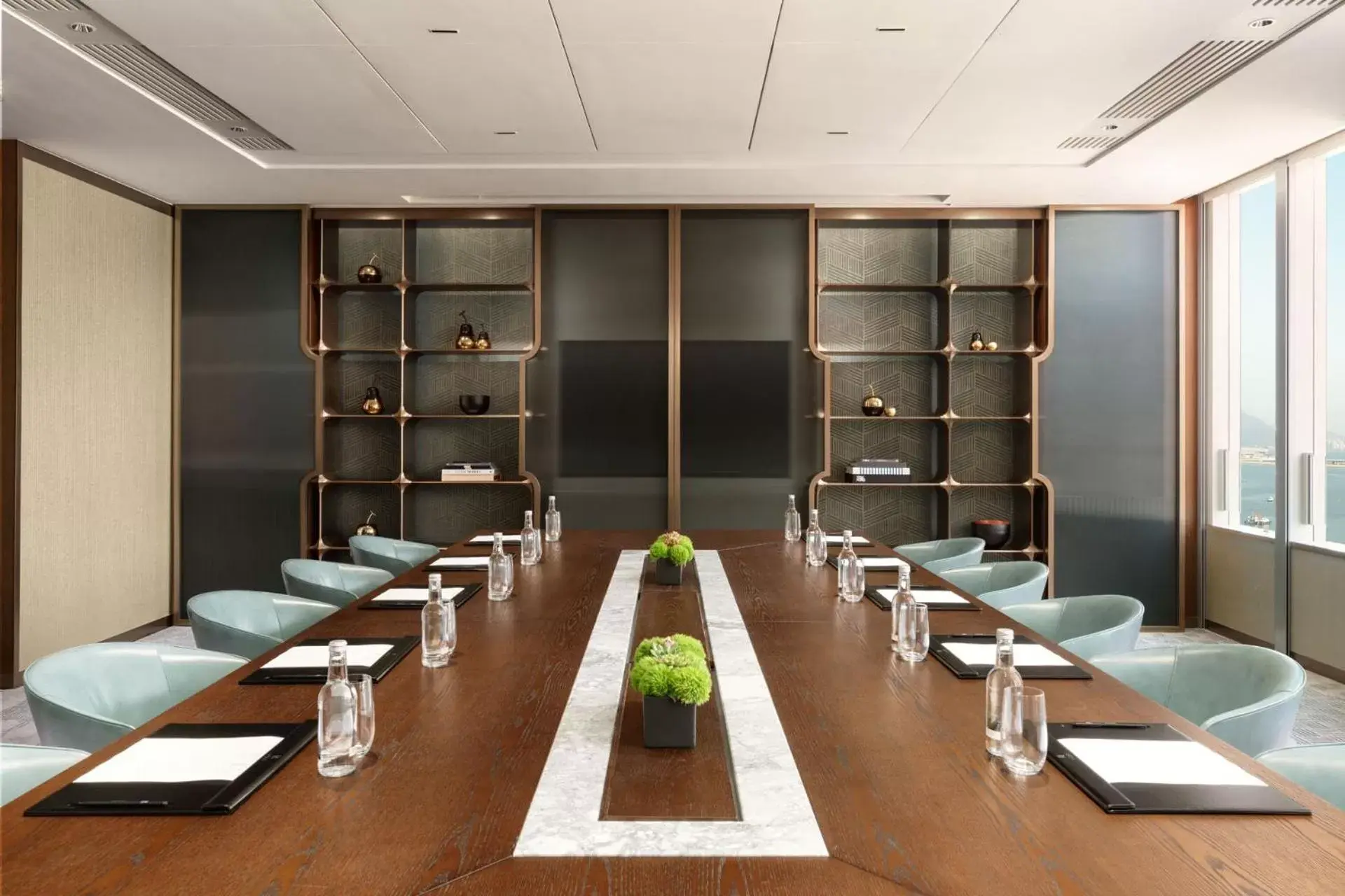 Meeting/conference room in The Silveri Hong Kong - MGallery