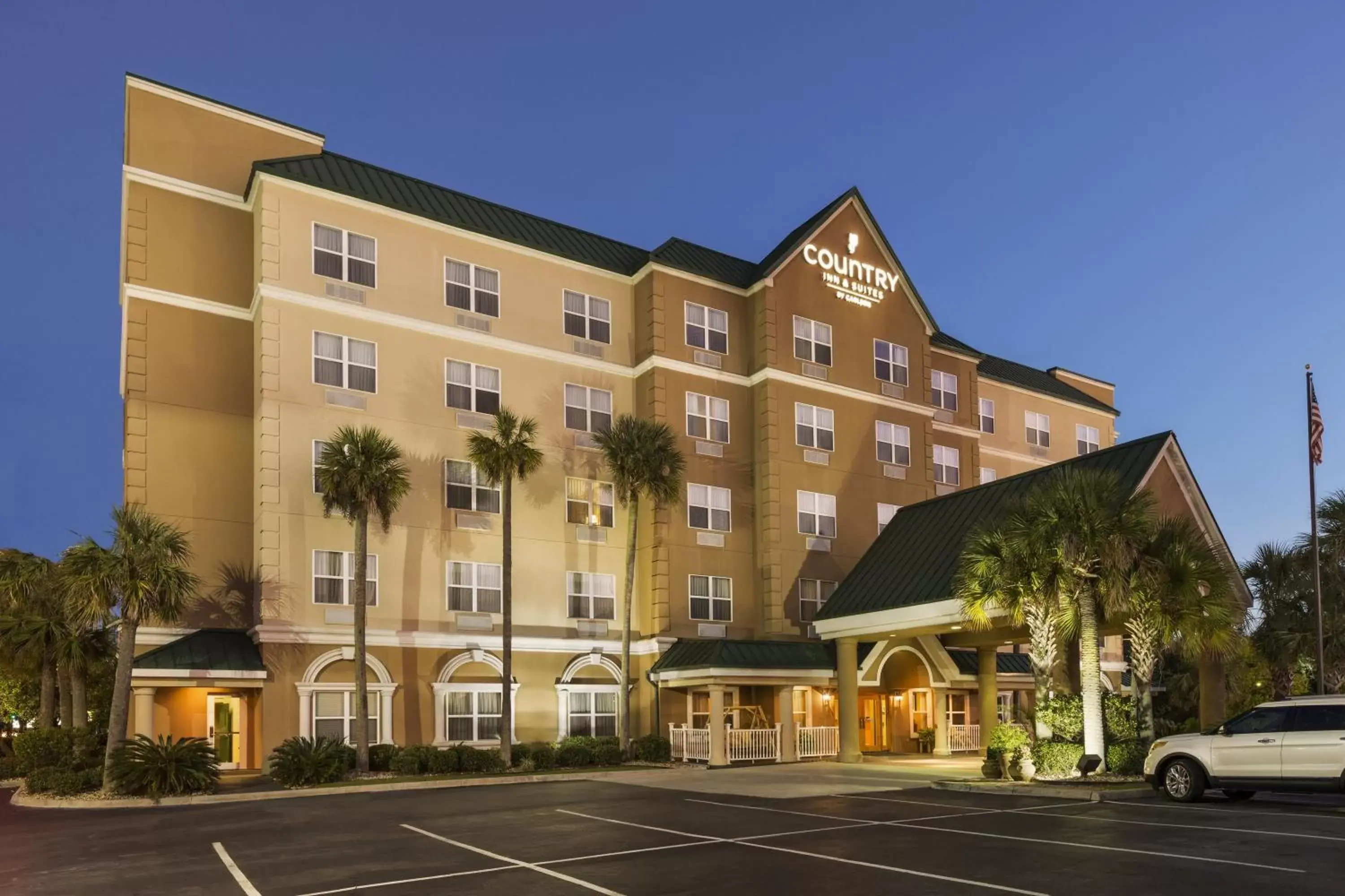 Facade/entrance, Property Building in Country Inn & Suites by Radisson, Valdosta, GA - NEWLY RENOVATED