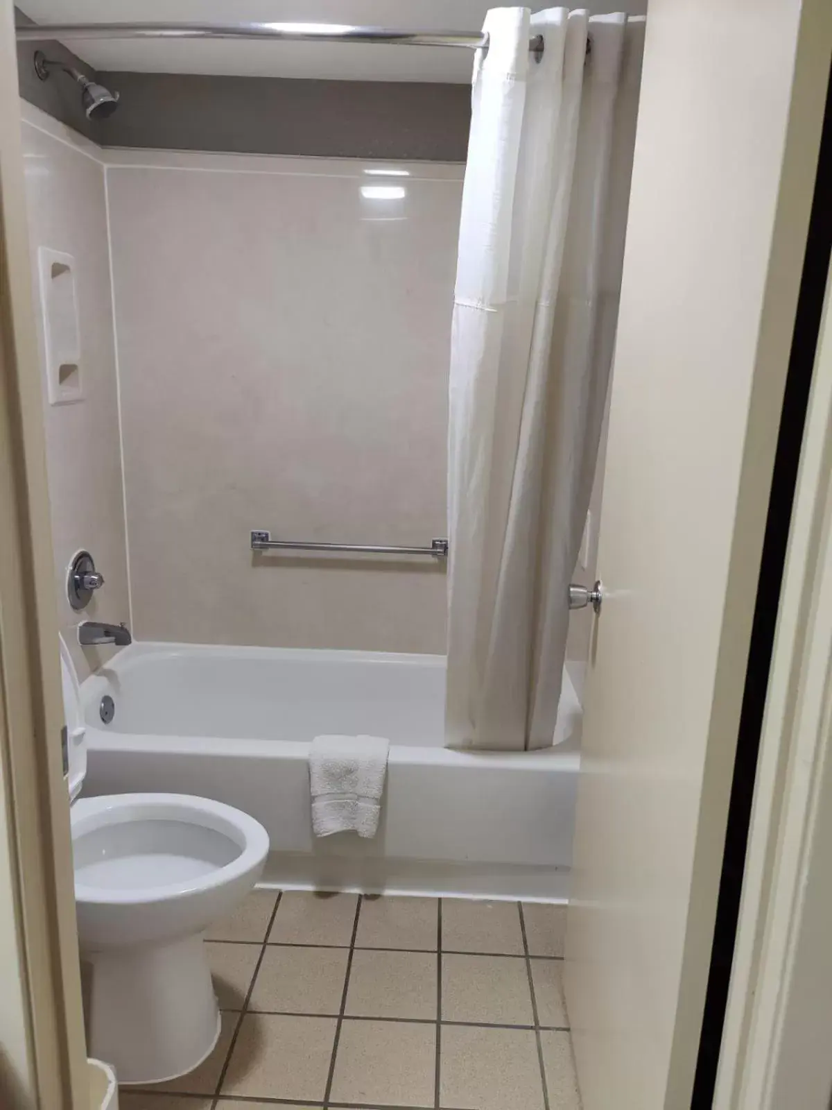 Bathroom in Days Inn by Wyndham Southaven MS