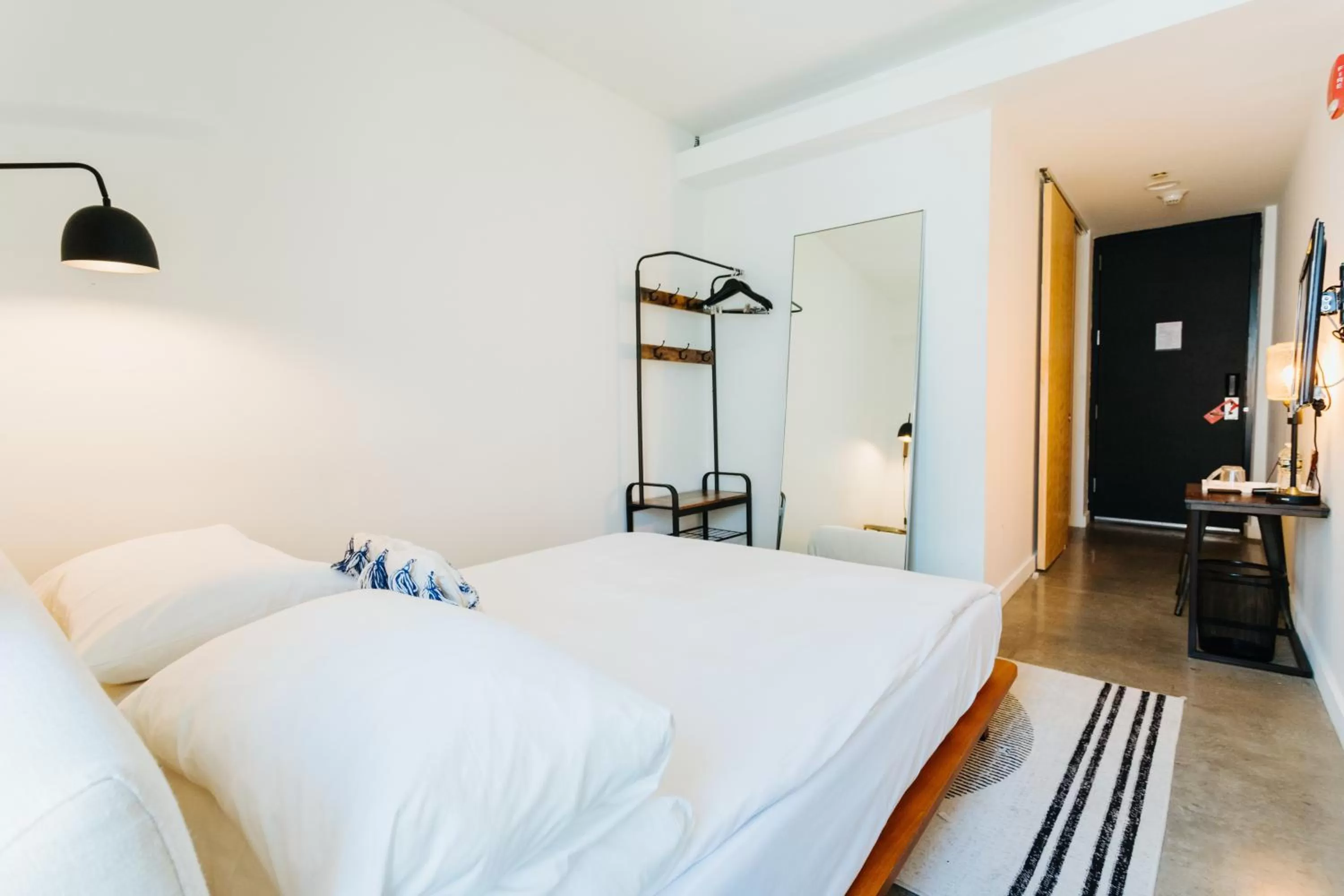 Bedroom, Bed in Selina Chelsea