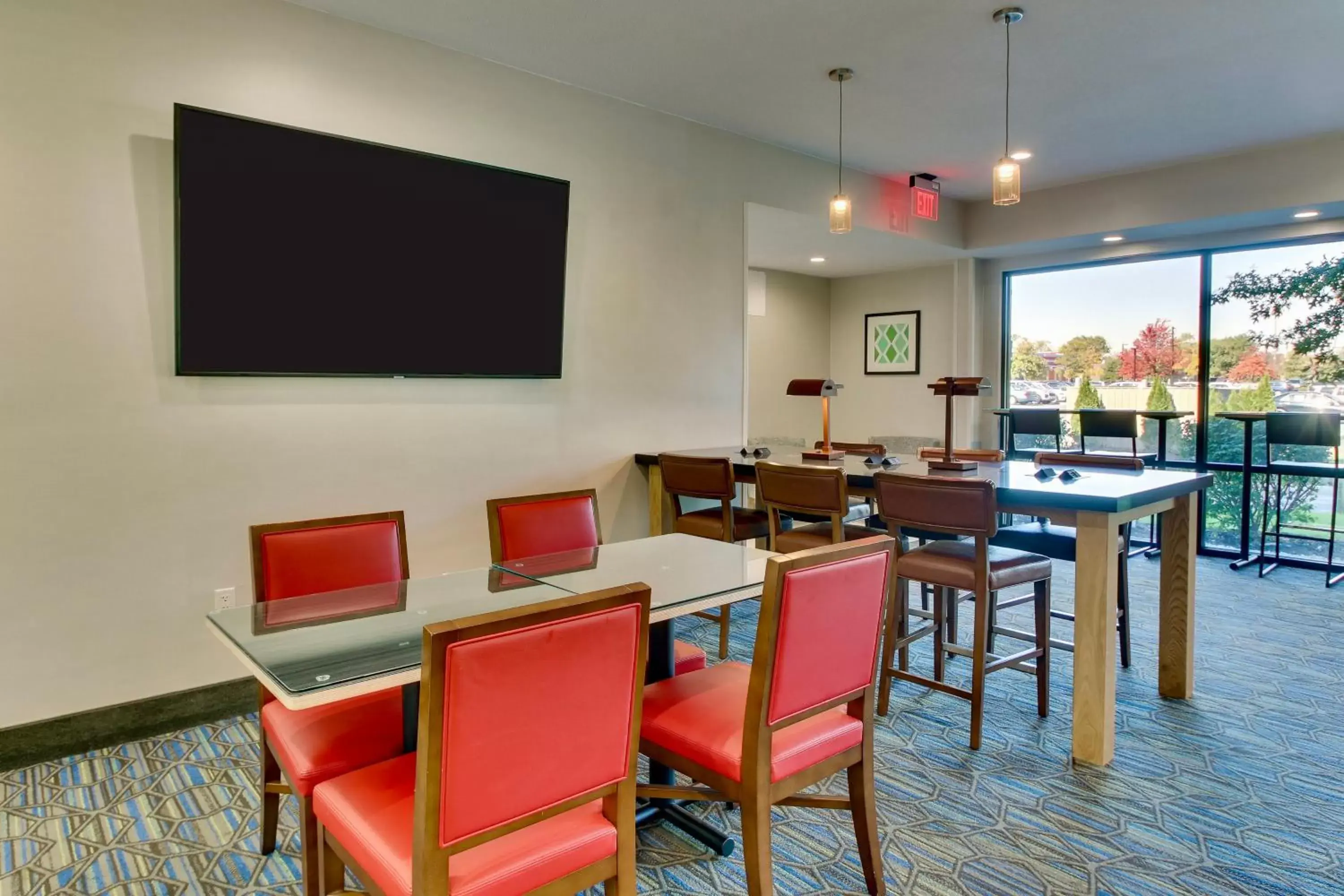 Breakfast, Restaurant/Places to Eat in Holiday Inn Express Fishkill, an IHG Hotel