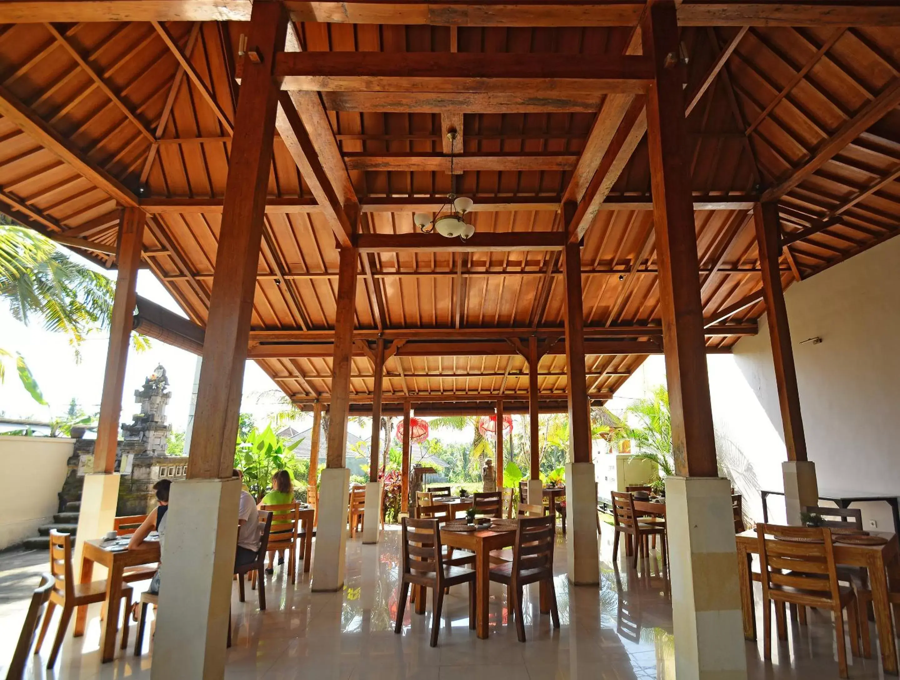 Restaurant/Places to Eat in Pertiwi Bisma 2