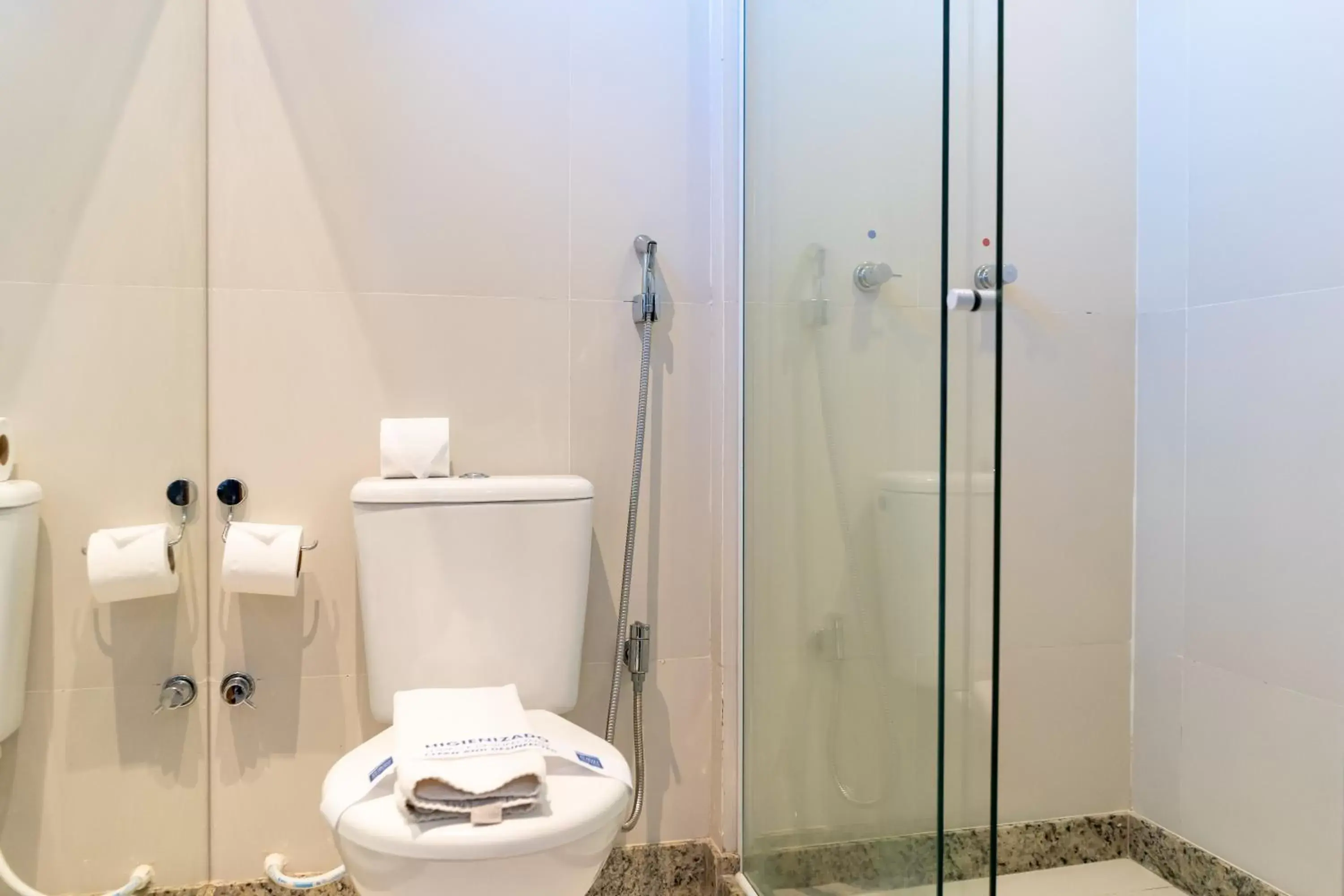 Bathroom in Porto Suítes Natal Hotel