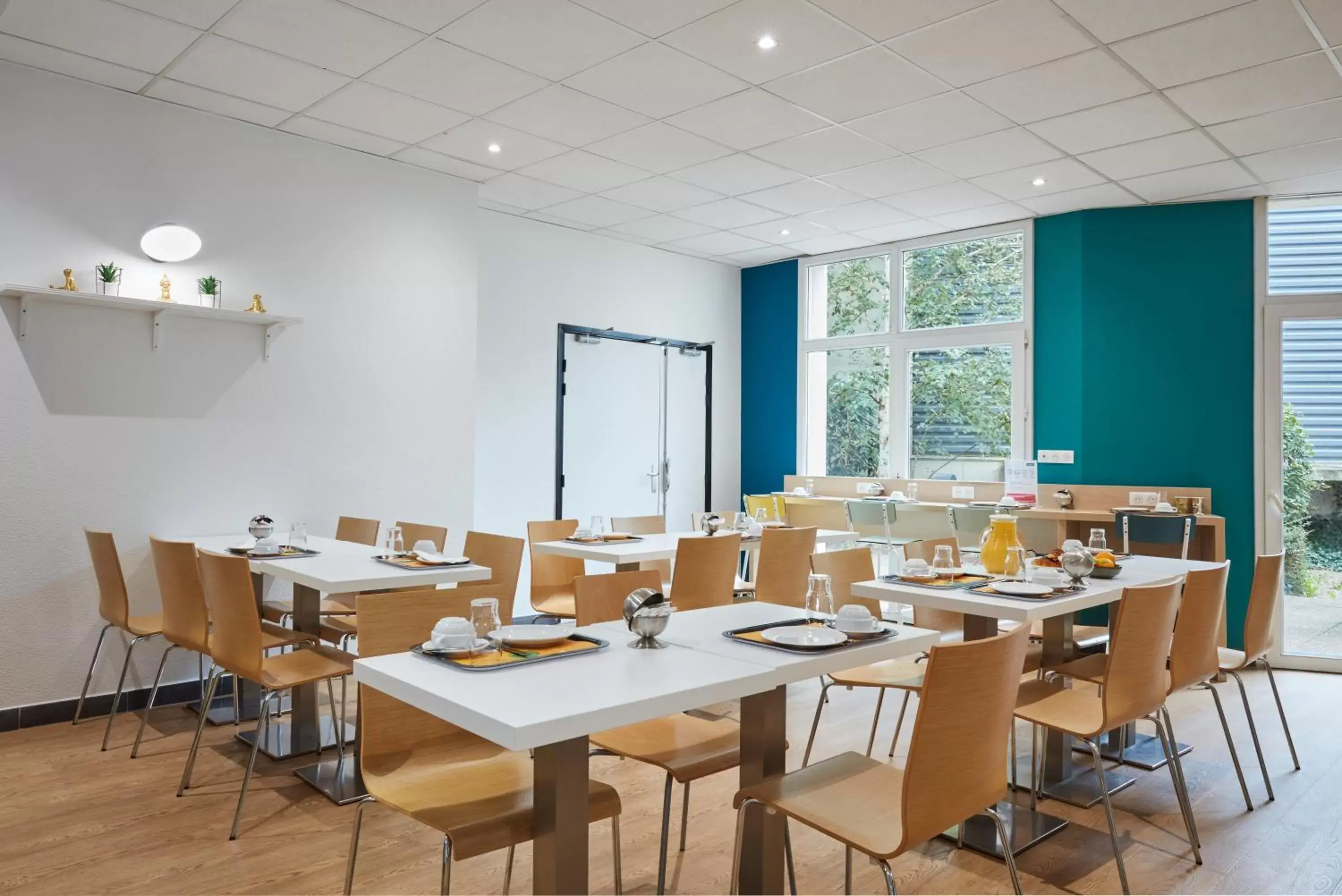 Breakfast in Aparthotel Adagio Access Paris Quai d'Ivry Breakfast in Aparthotel Adagio Access Paris Quai d'Ivry