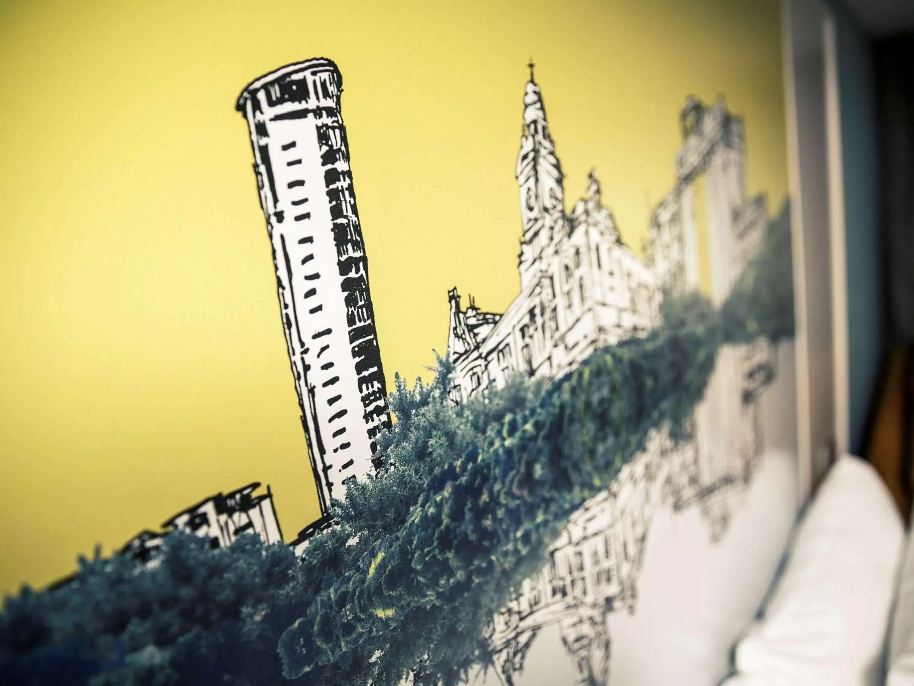 Photo of the whole room in Mercure Swansea Hotel Photo of the whole room in Mercure Swansea Hotel