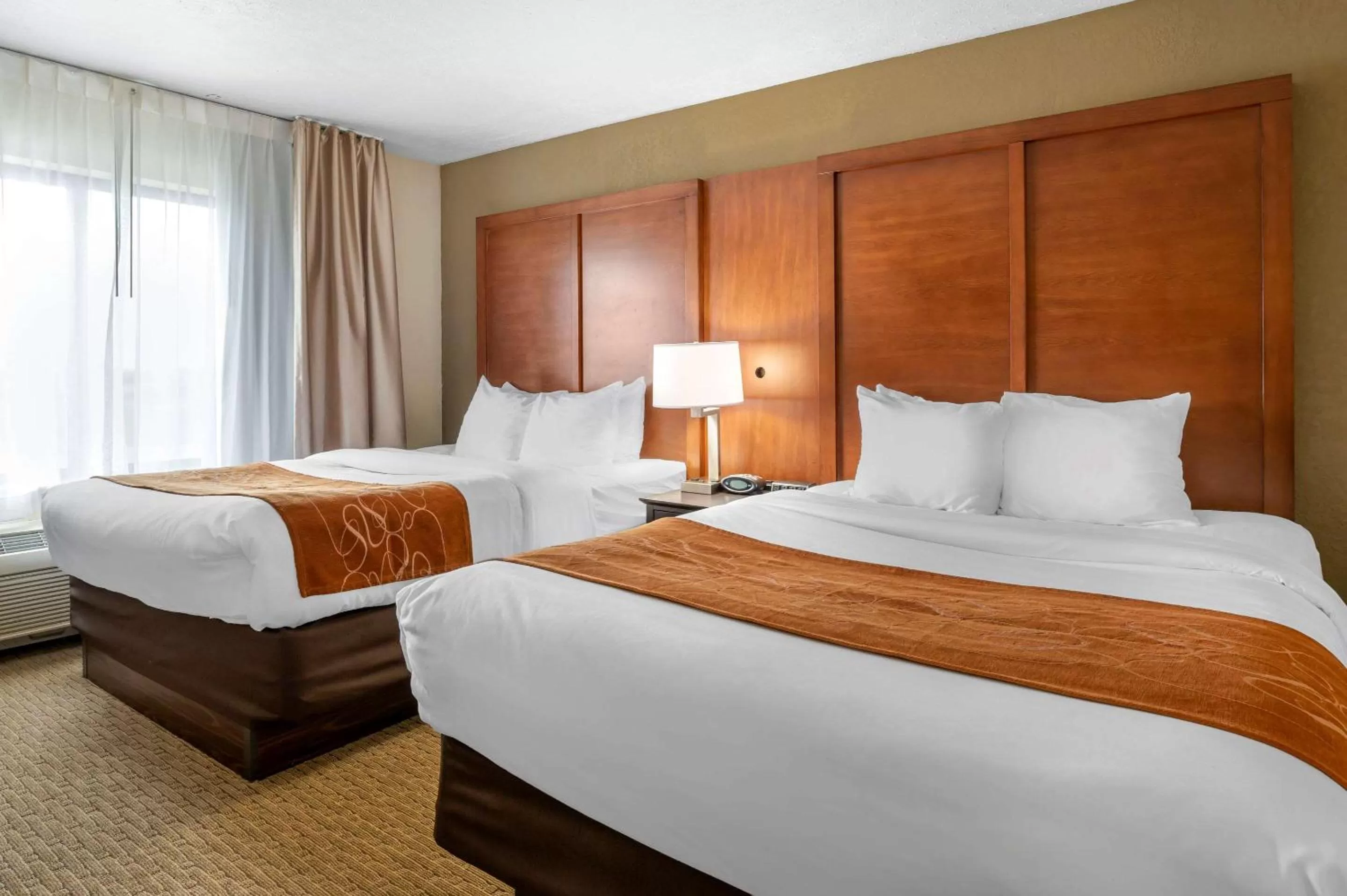 Queen Room with Two Queen Beds and Tub - Accessible/Non-Smoking in Comfort Suites Merrillville near US 30