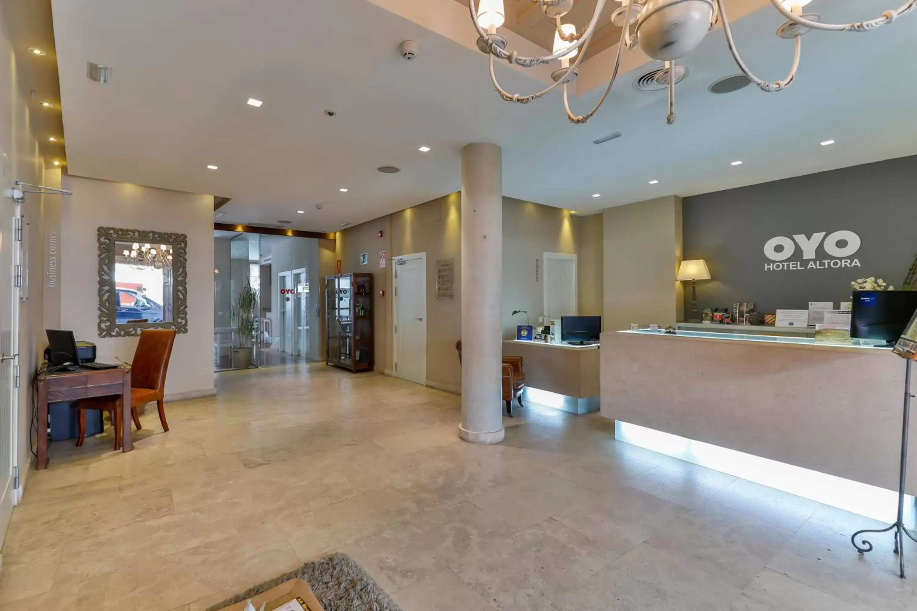 Lobby or reception in Hotel Altora Lobby or reception in Hotel Altora