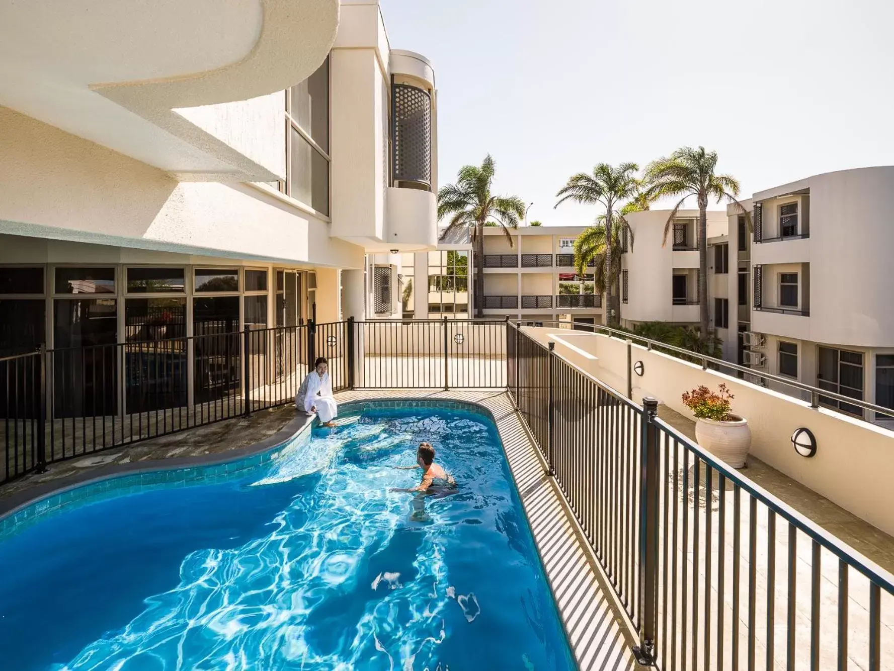 Pool view, Swimming Pool in Carnmore Hotel Takapuna