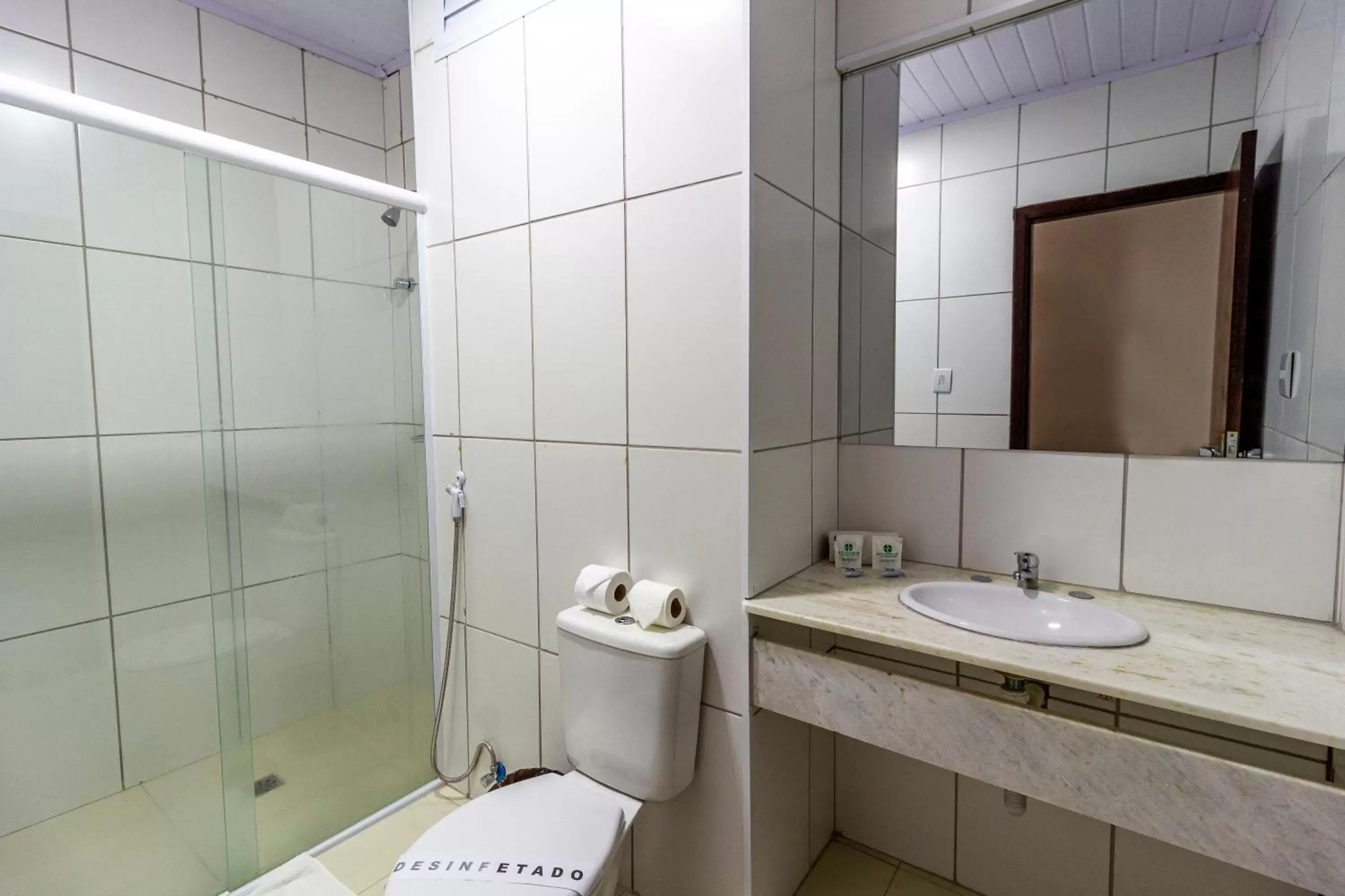 Bathroom in Nacional Inn Piracicaba