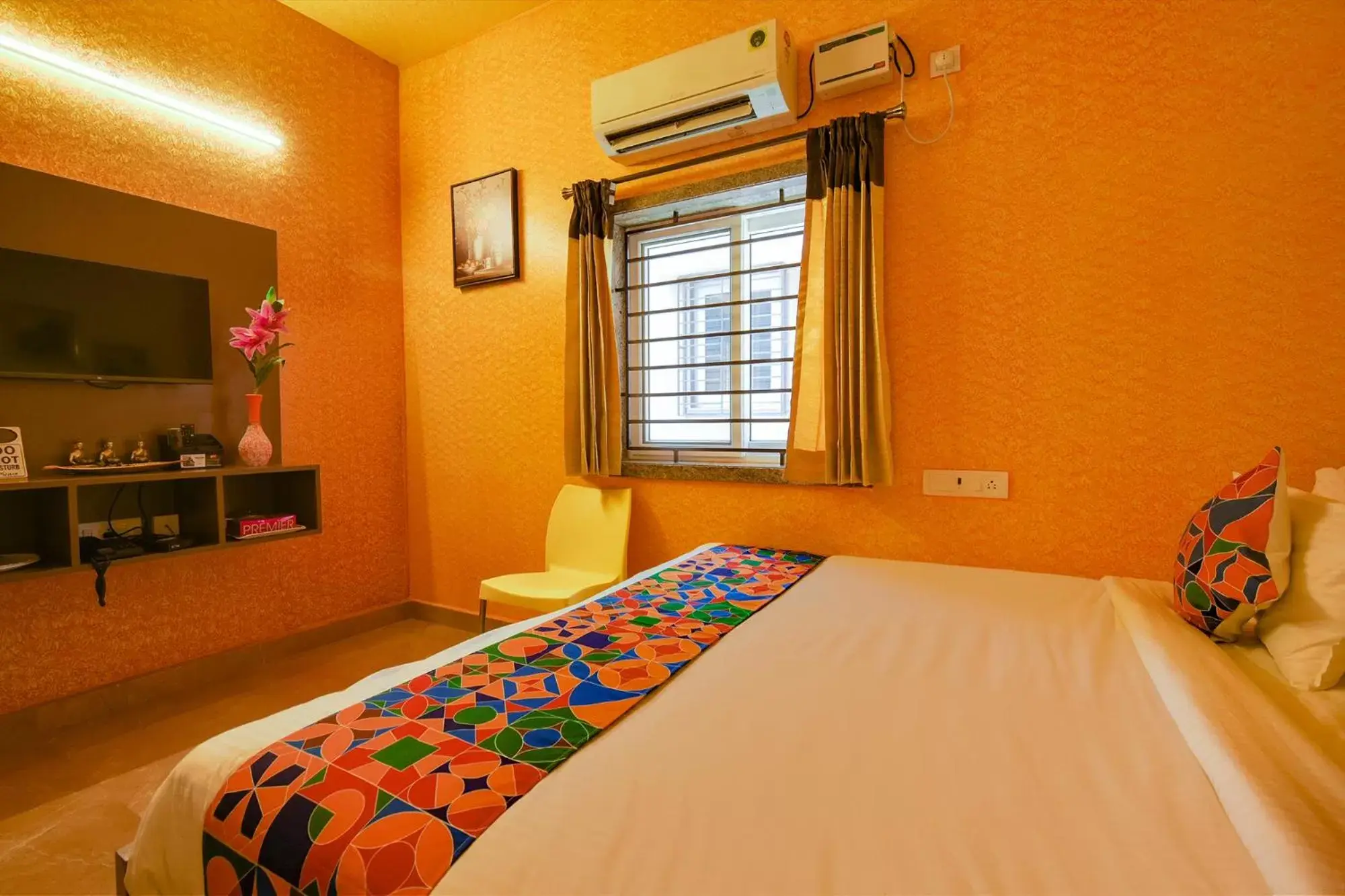 Bed in FabHotel Vijaylakshmi Stay Inn - Nr Chennai International Airport Bed in FabHotel Vijaylakshmi Stay Inn - Nr Chennai International Airport