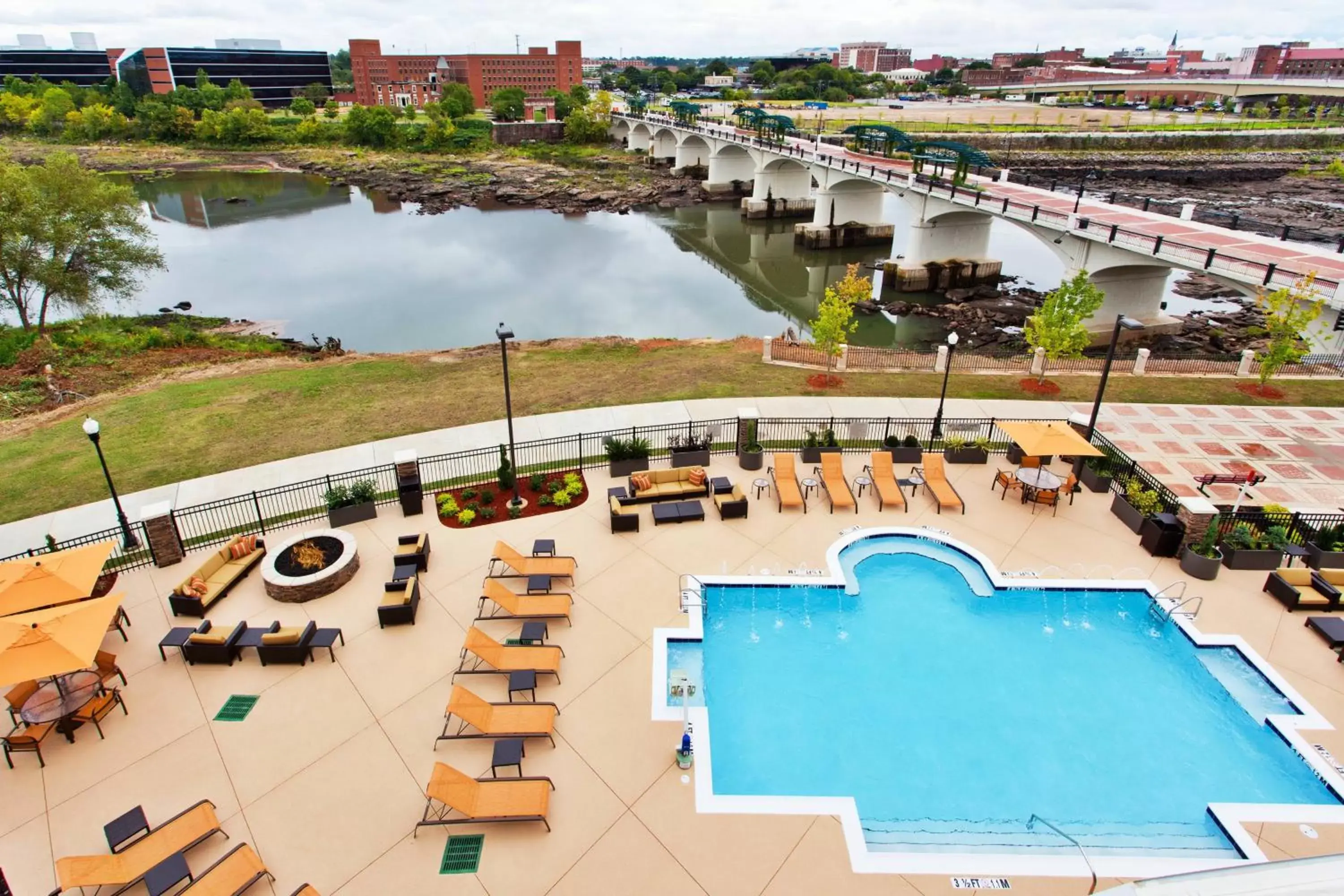 Photo of the whole room, Pool View in Courtyard by Marriott Columbus Phenix City