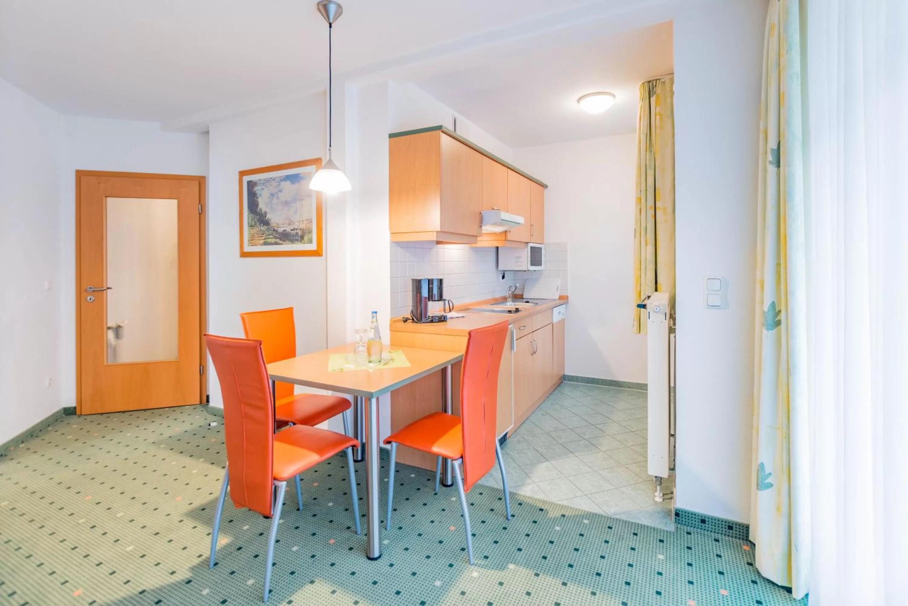 Photo of the whole room in Am Weststrand Apartmenthaus Waldeck